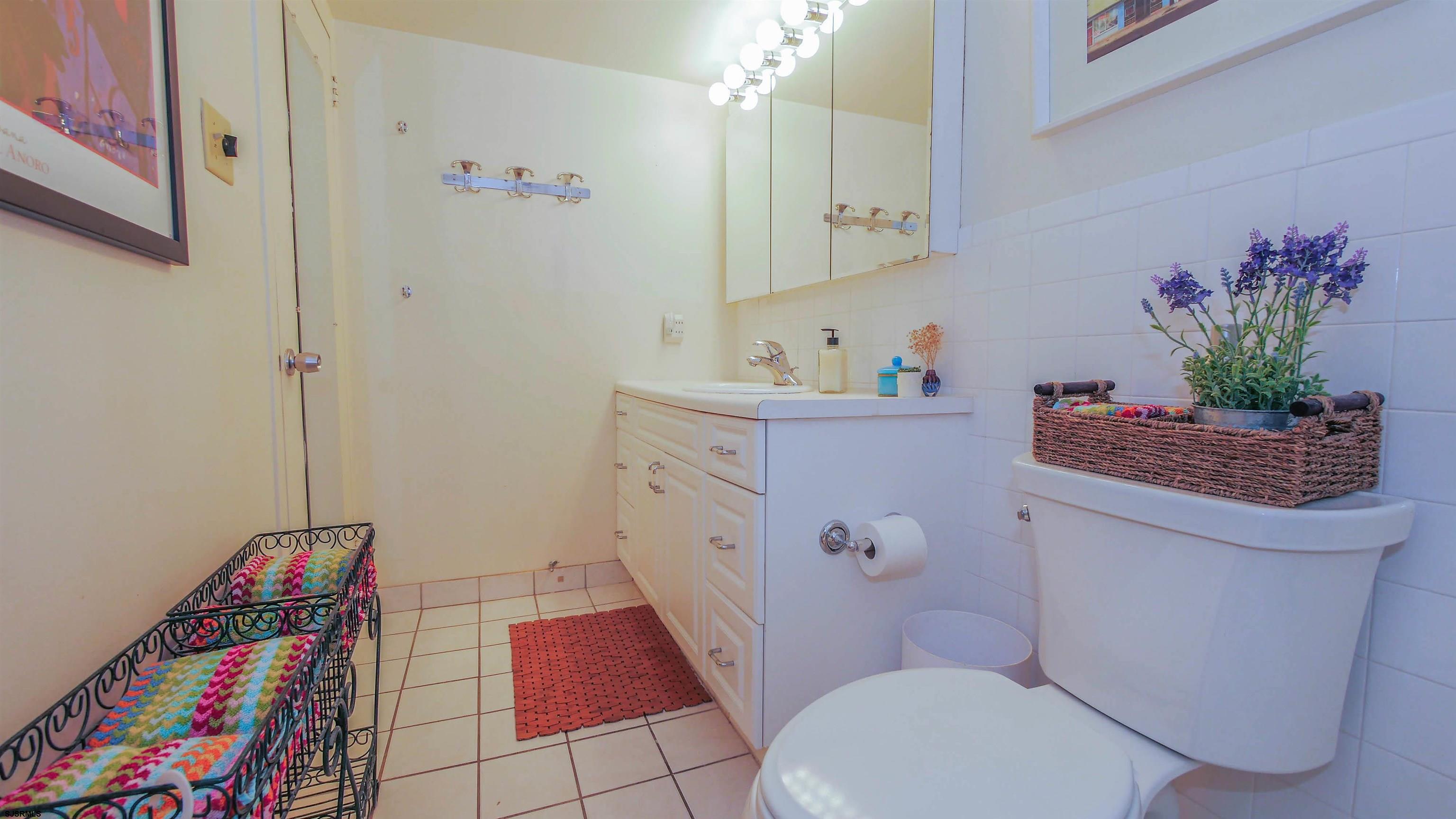 101 S Plaza Pl Unit: 702