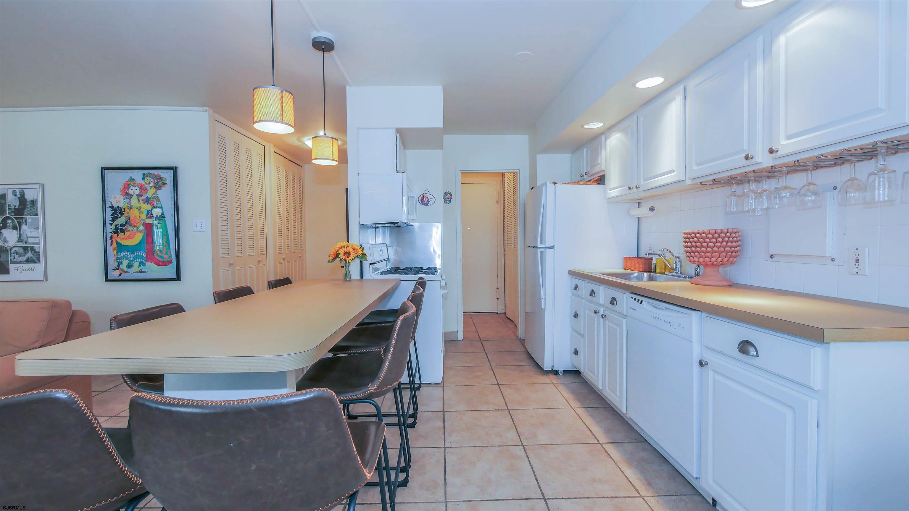 101 S Plaza Pl Unit: 702