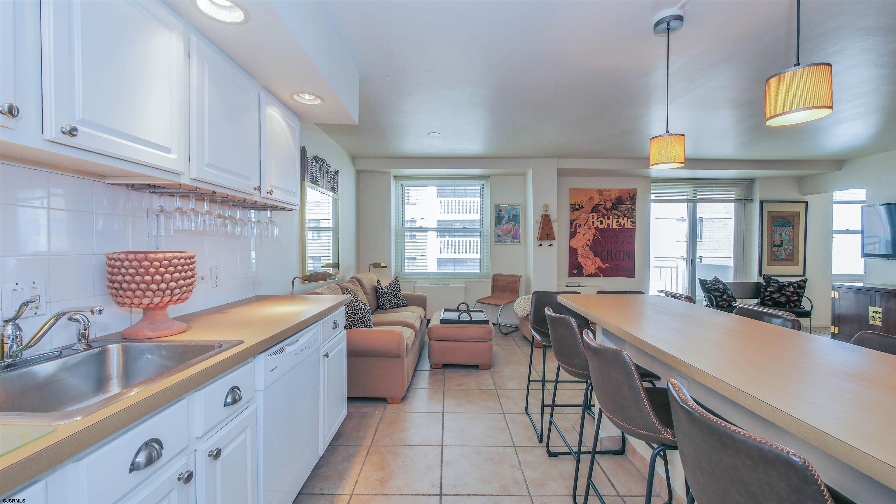 101 S Plaza Pl Unit: 702