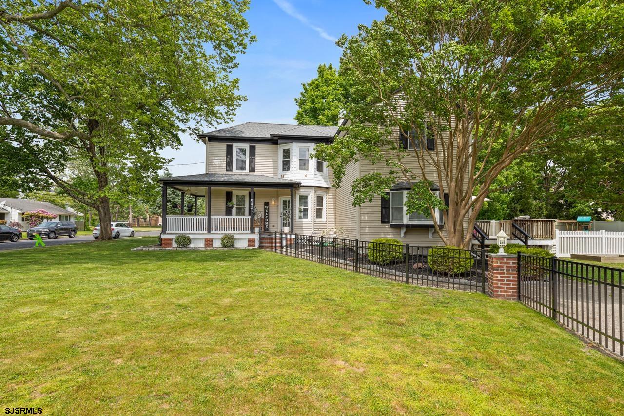 542 Oak Ave