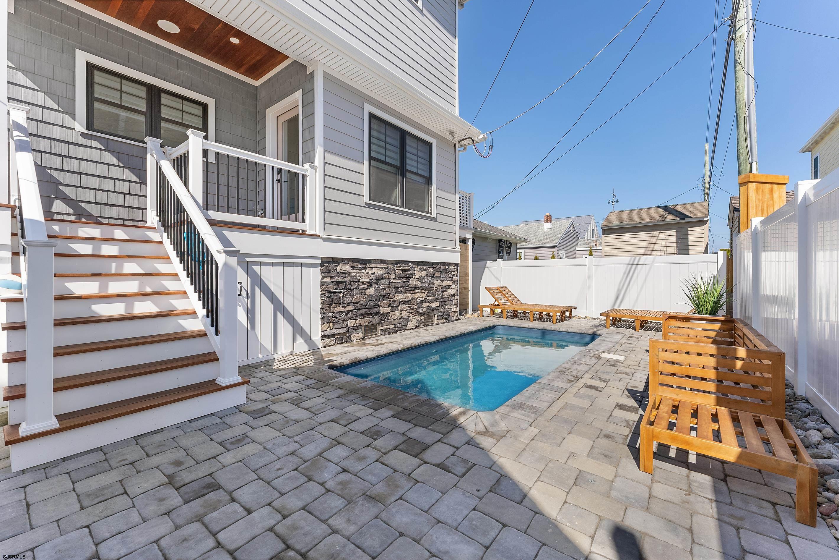 203 N Sumner Ave