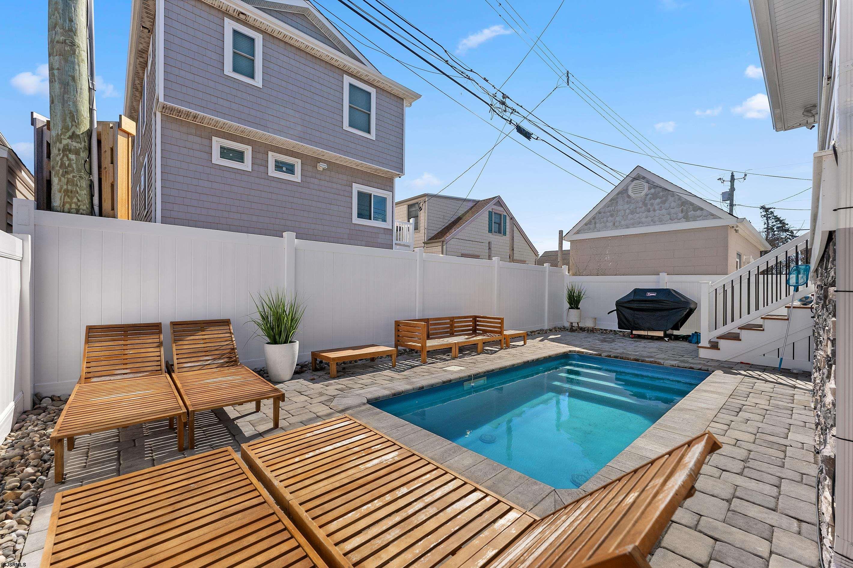 203 N Sumner Ave