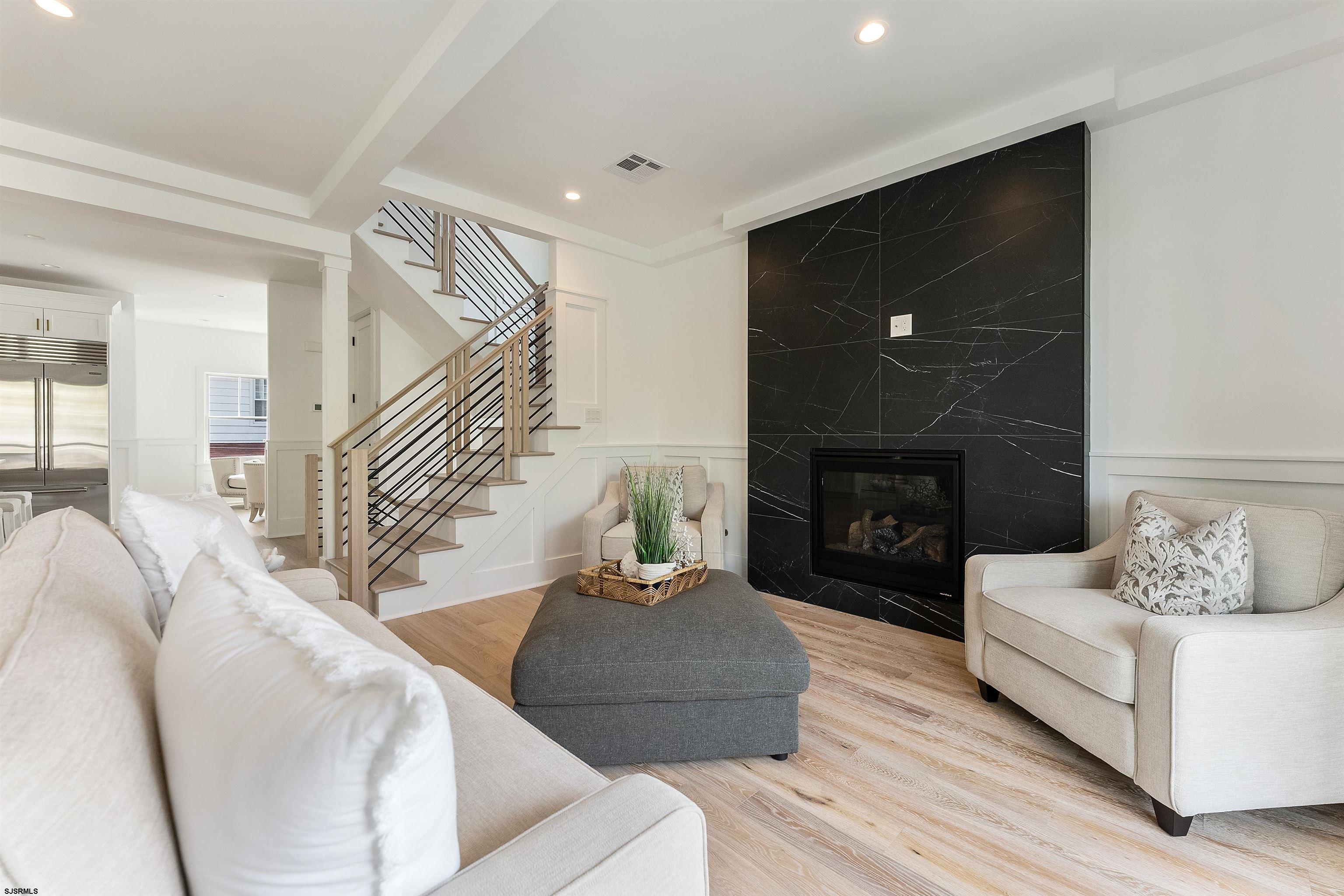 8 S Haverford Ave
