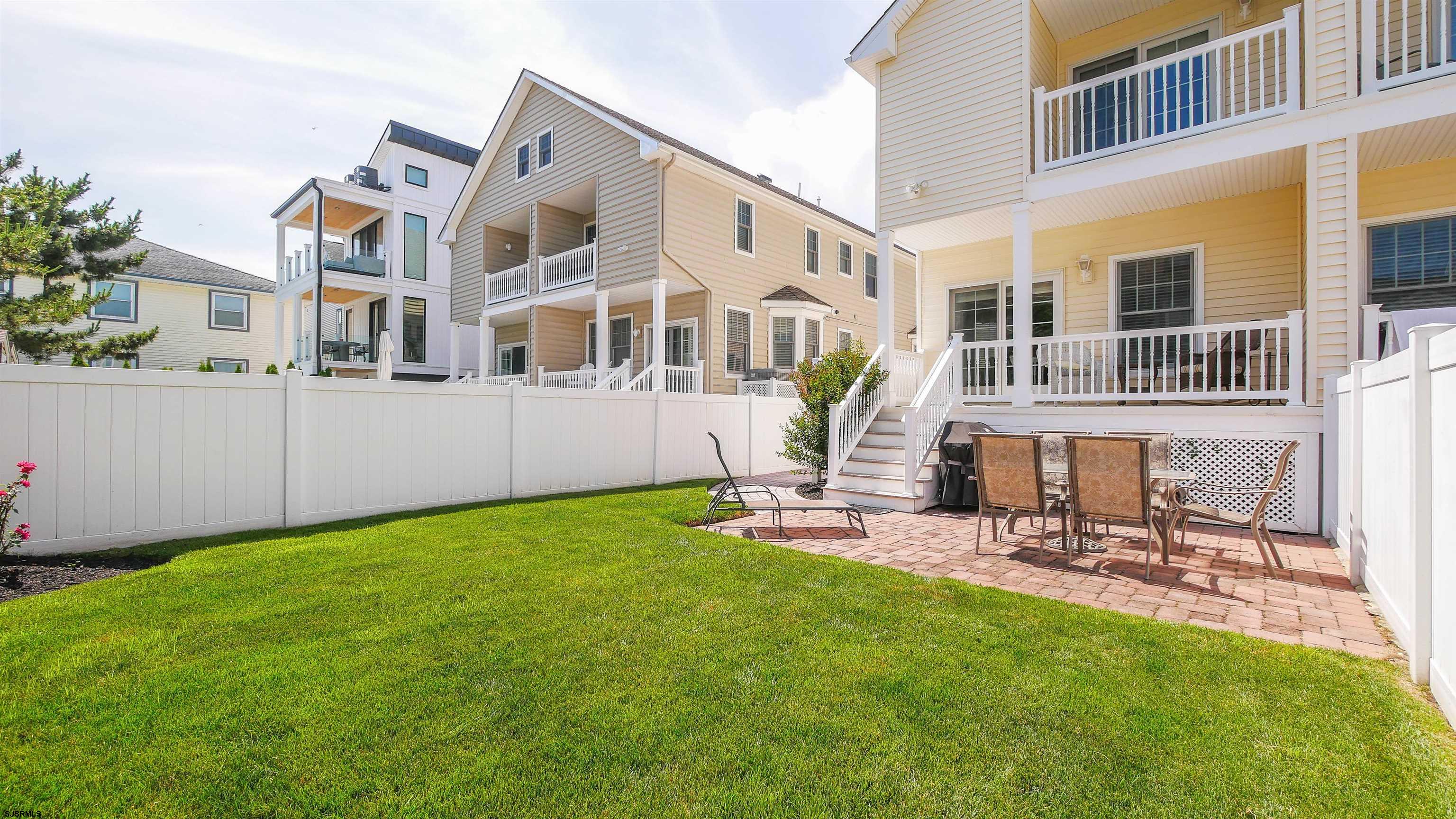 9404 Winchester Ave Unit: B