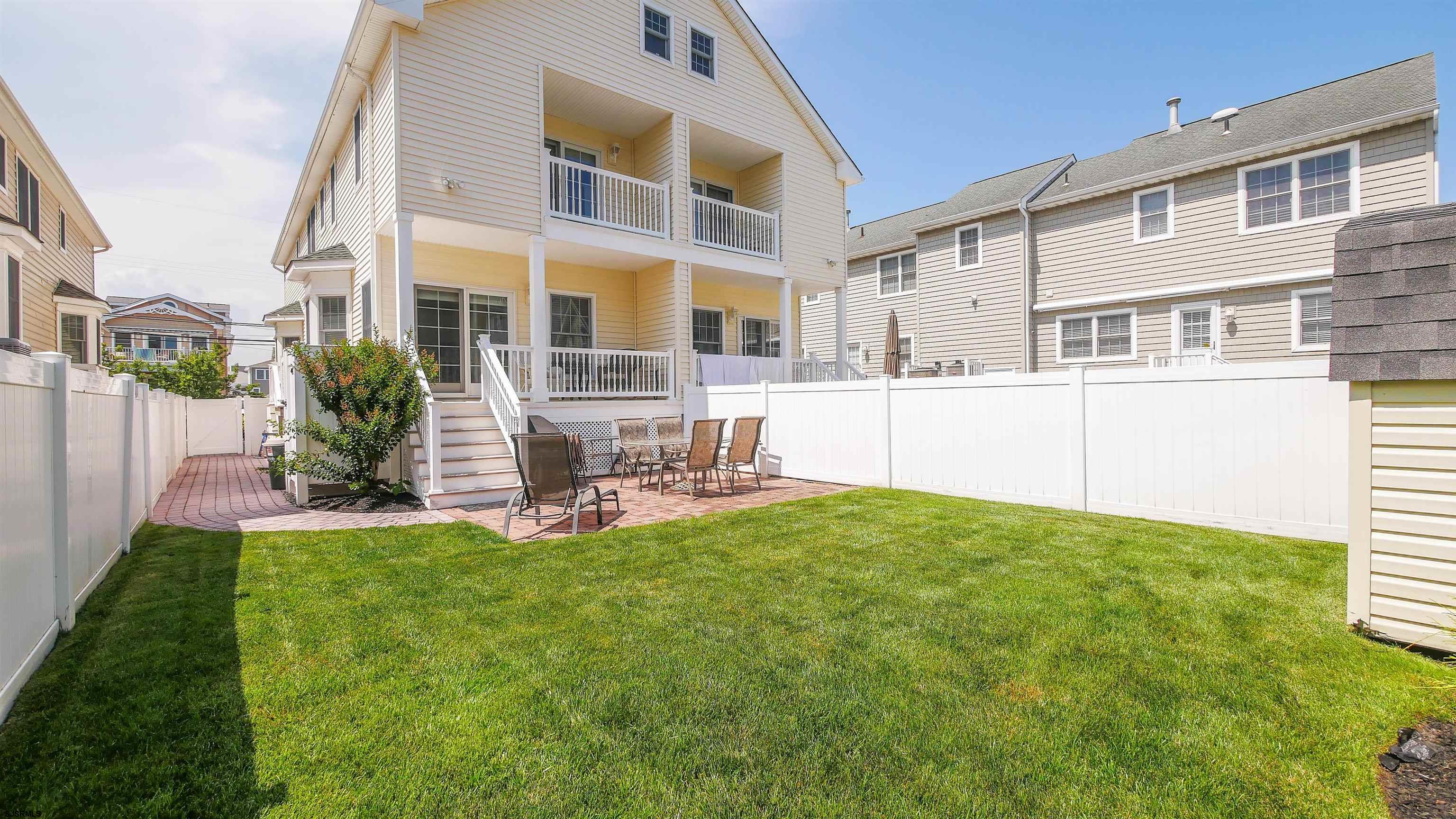 9404 Winchester Ave Unit: B
