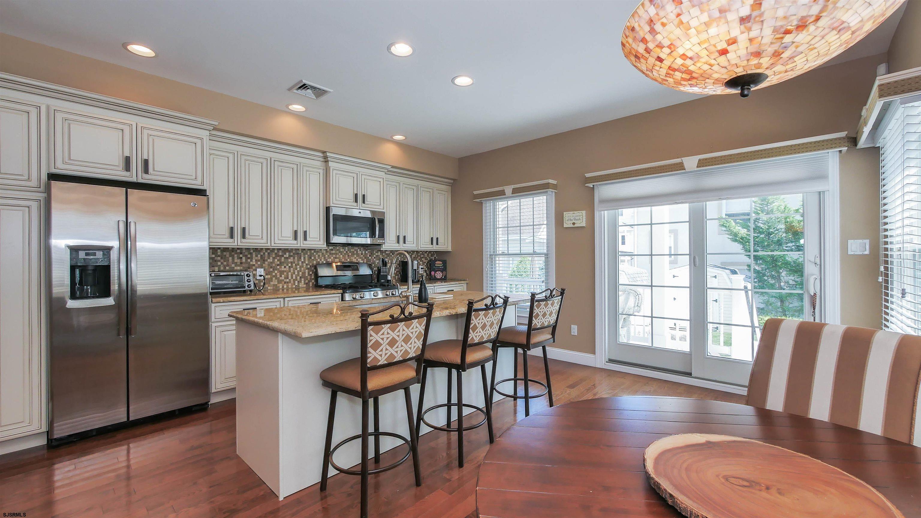 9404 Winchester Ave Unit: B