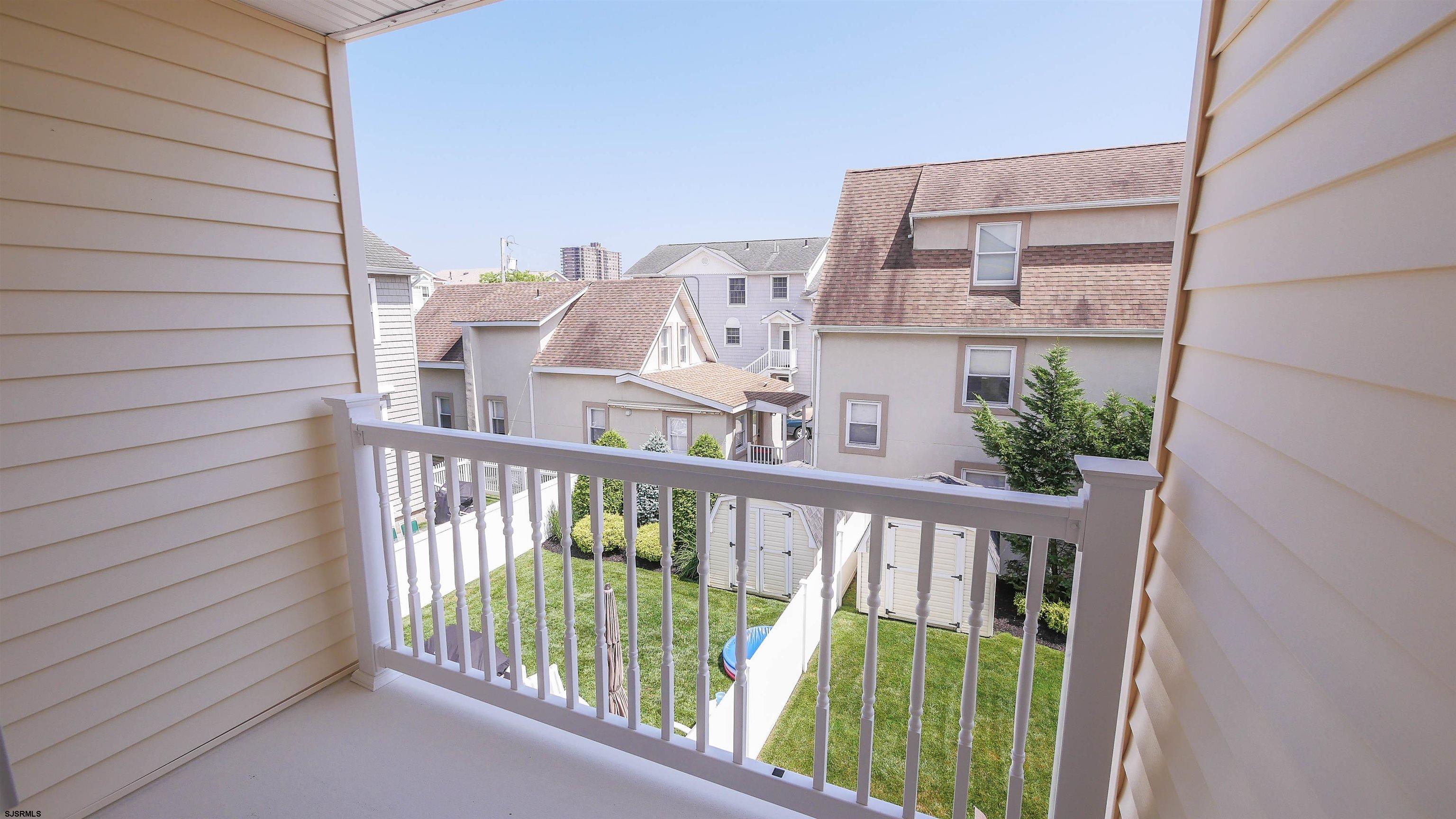 9404 Winchester Ave Unit: B