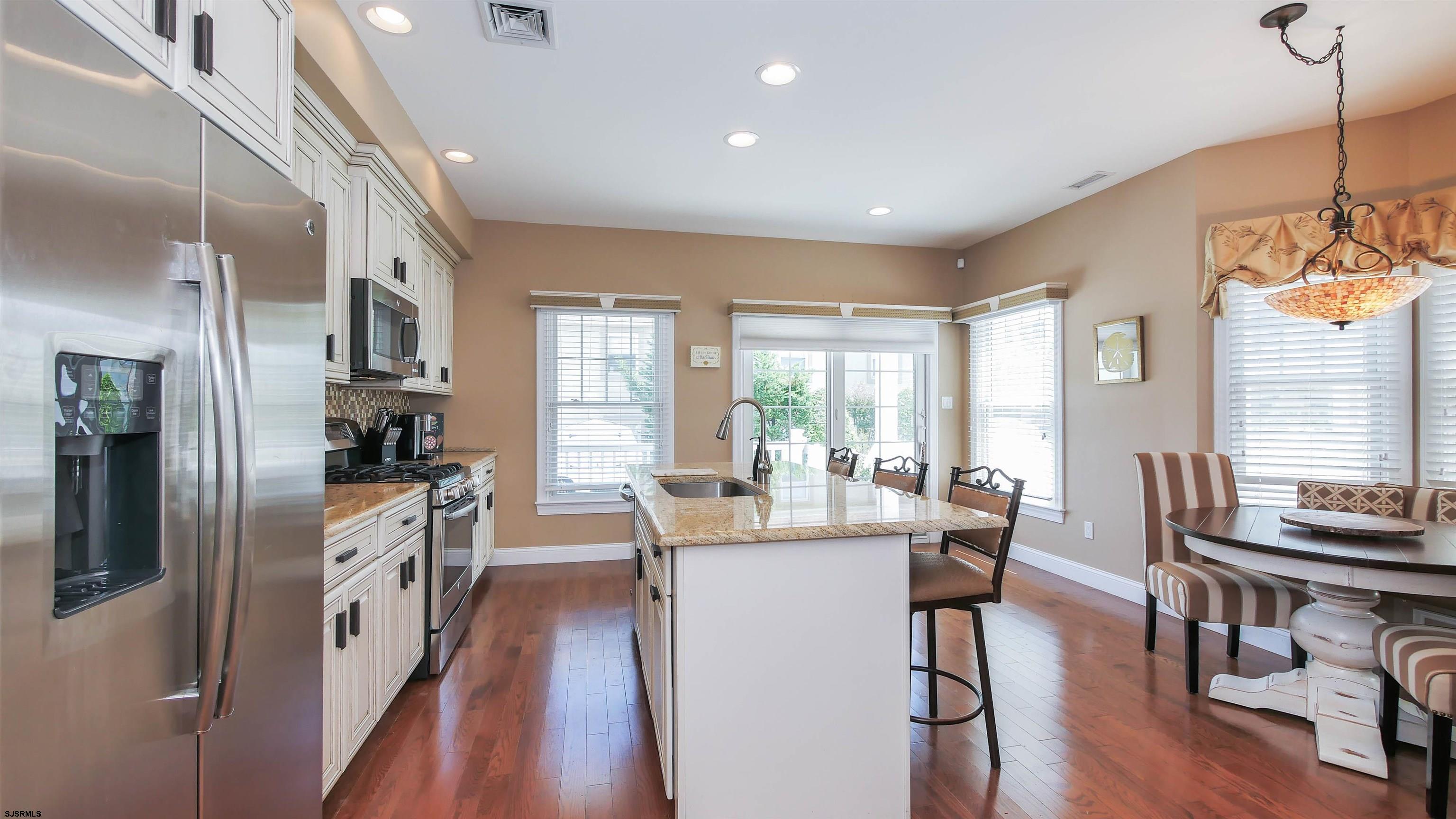 9404 Winchester Ave Unit: B