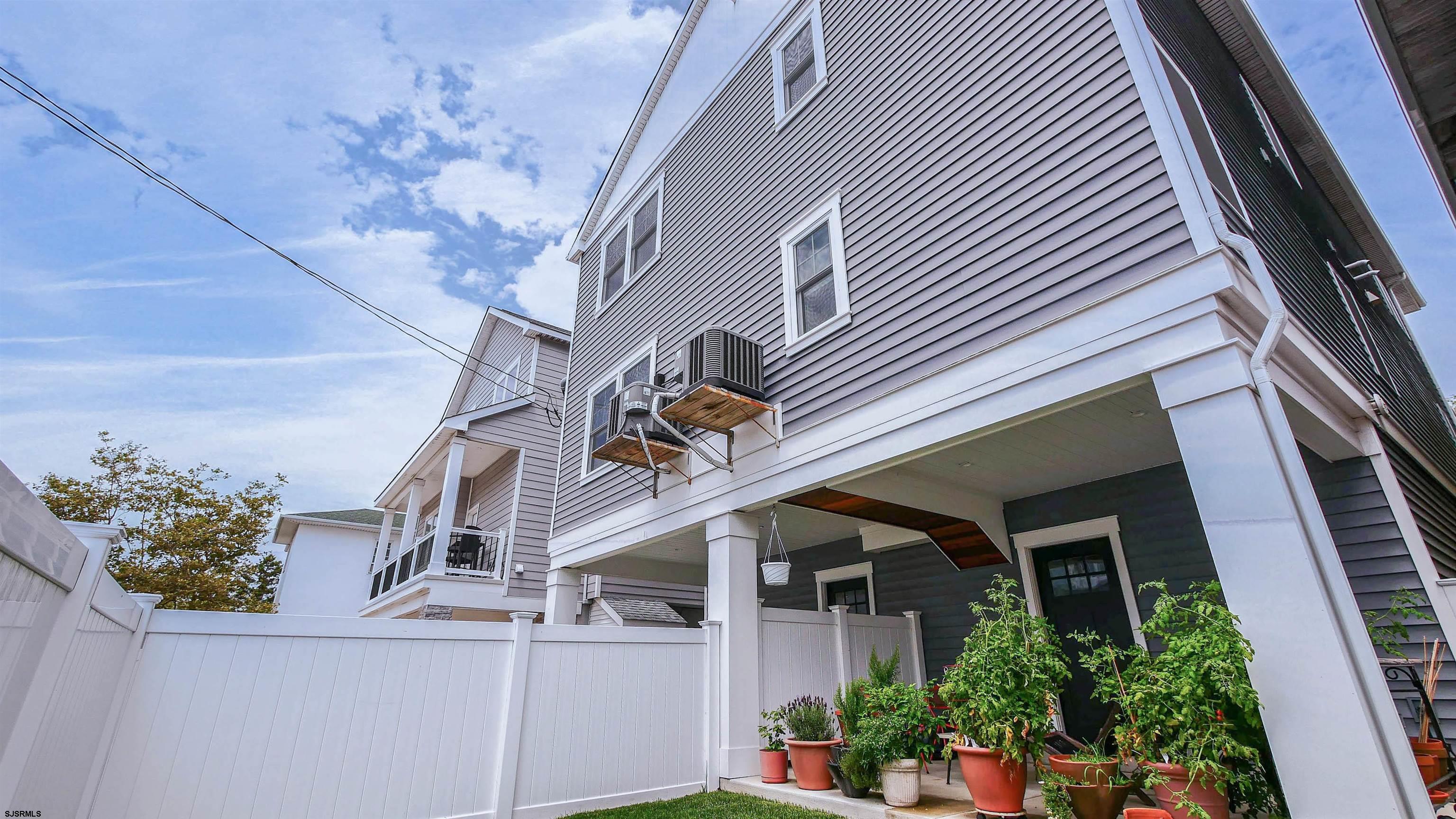 14 S Hillside Ave Unit: A