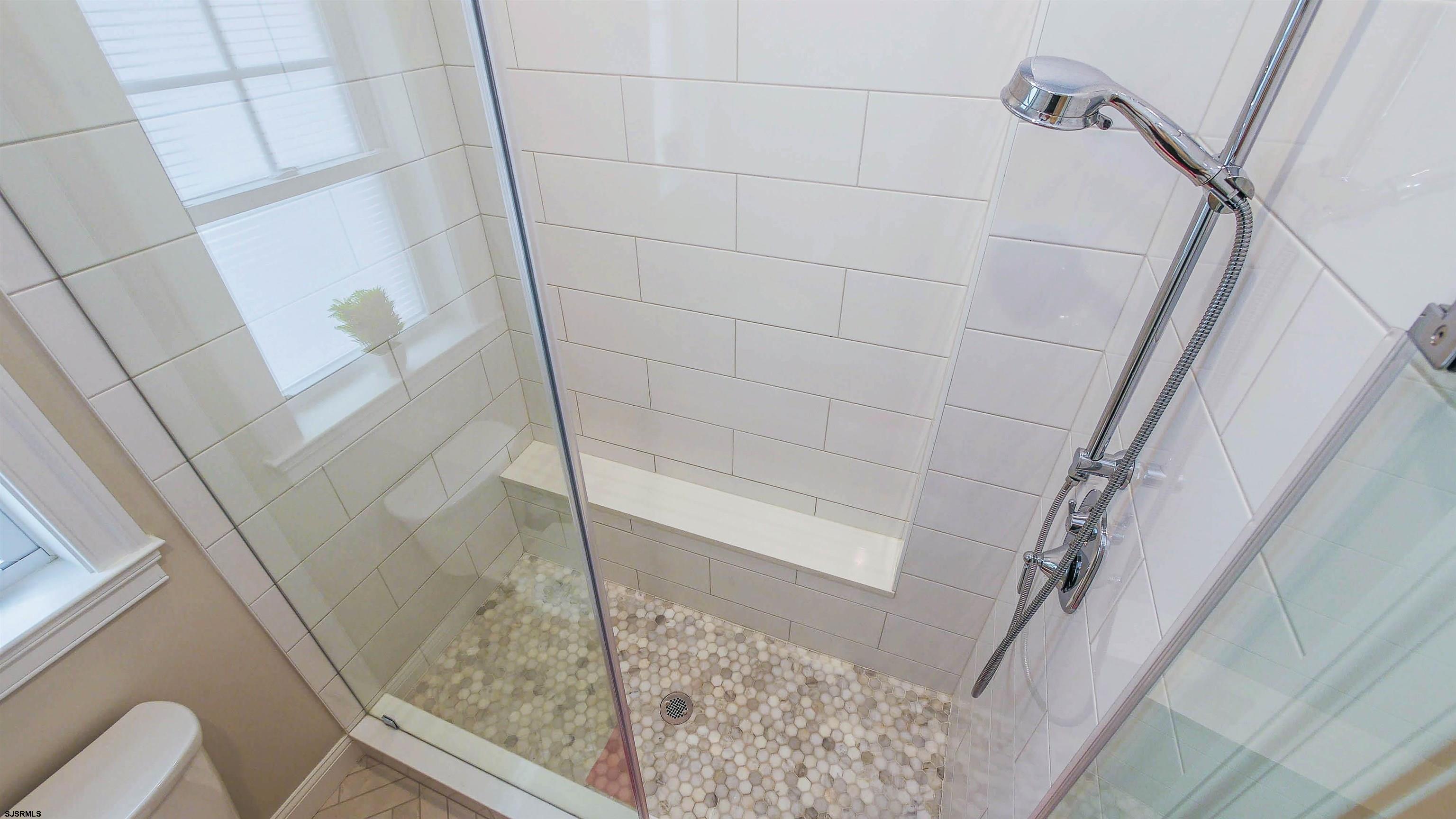 14 S Hillside Ave Unit: A