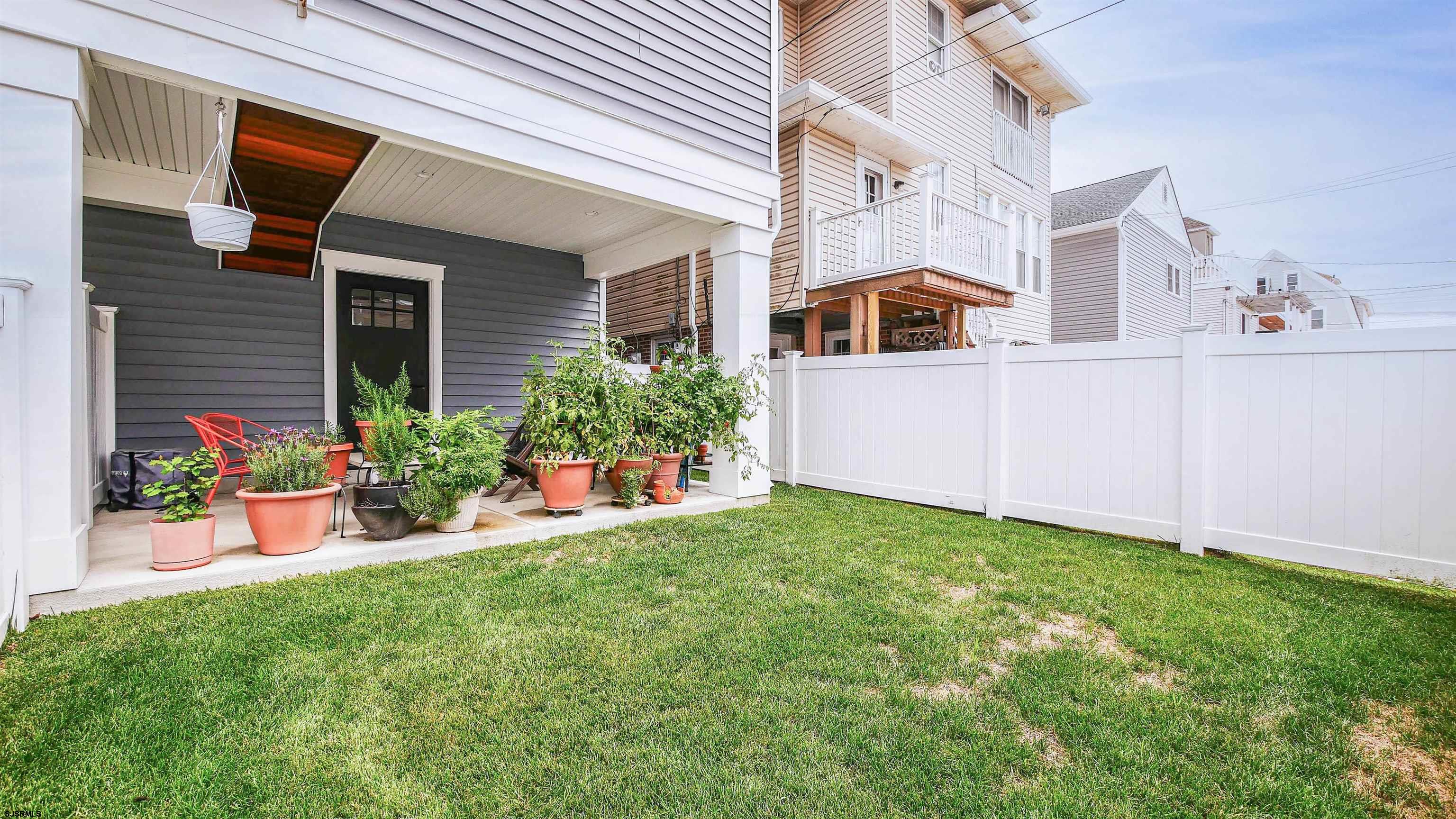 14 S Hillside Ave Unit: A