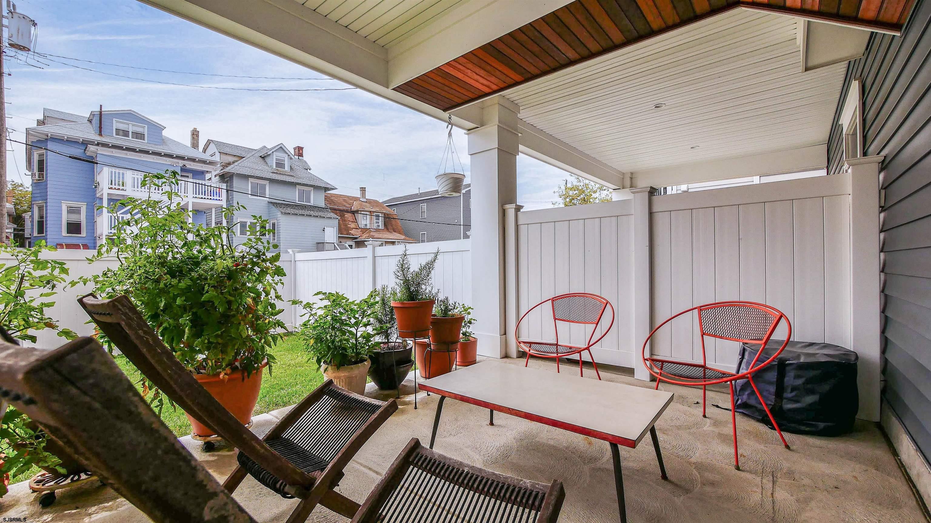 14 S Hillside Ave Unit: A