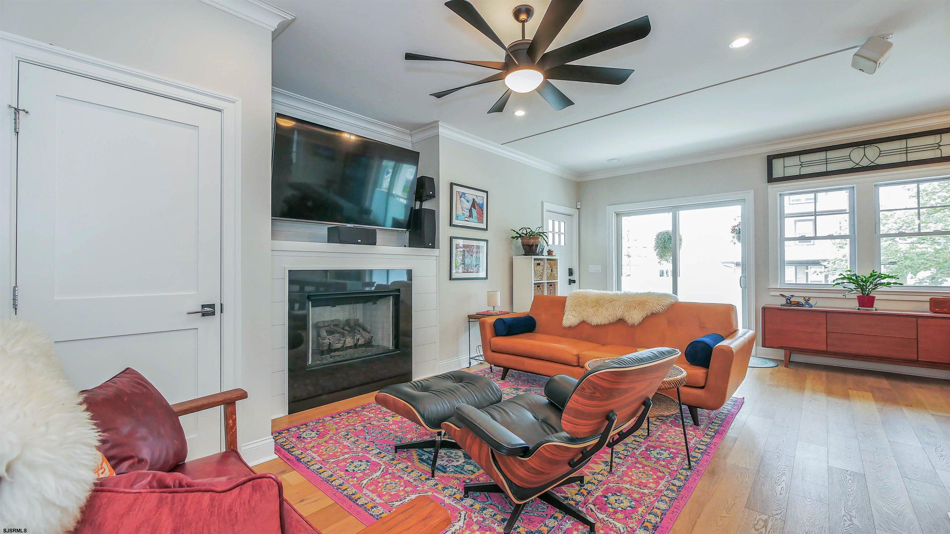 14 S Hillside Ave Unit: A