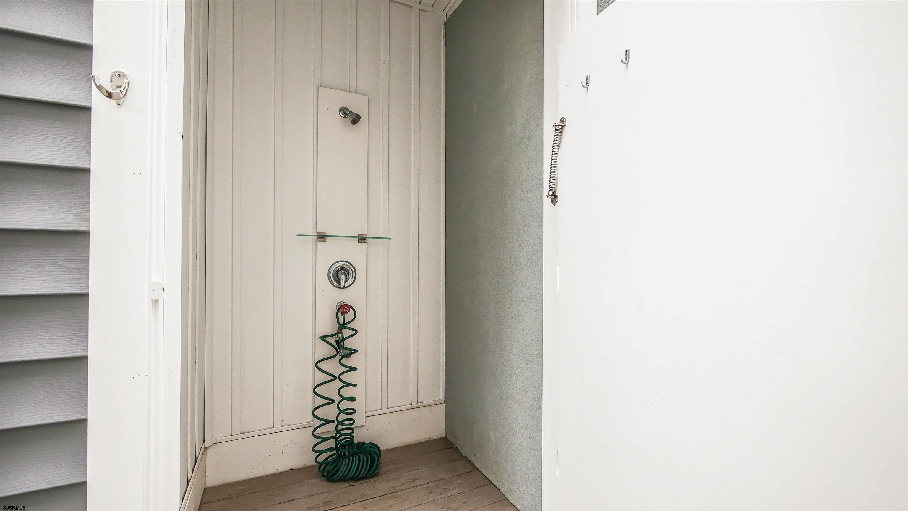 14 S Hillside Ave Unit: A