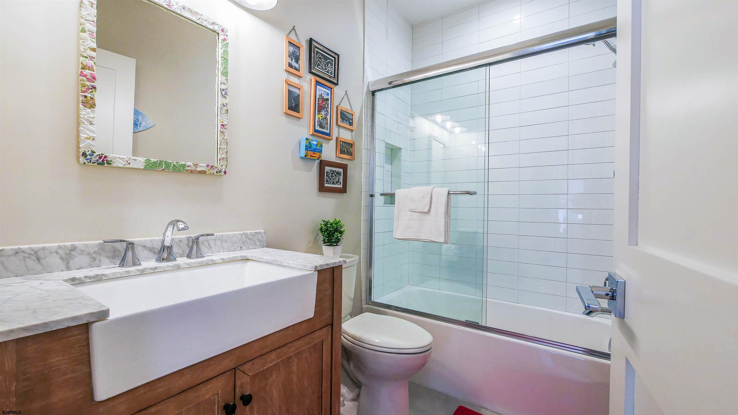 14 S Hillside Ave Unit: A