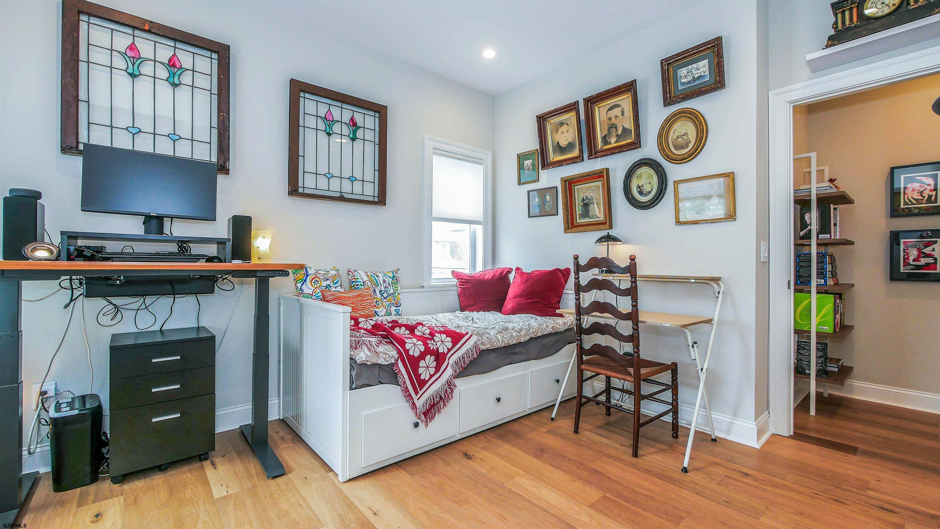 14 S Hillside Ave Unit: A