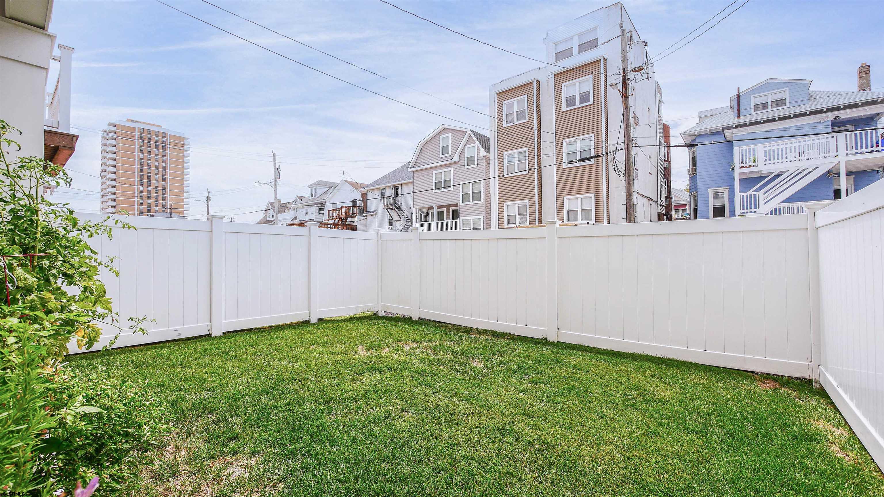 14 S Hillside Ave Unit: A