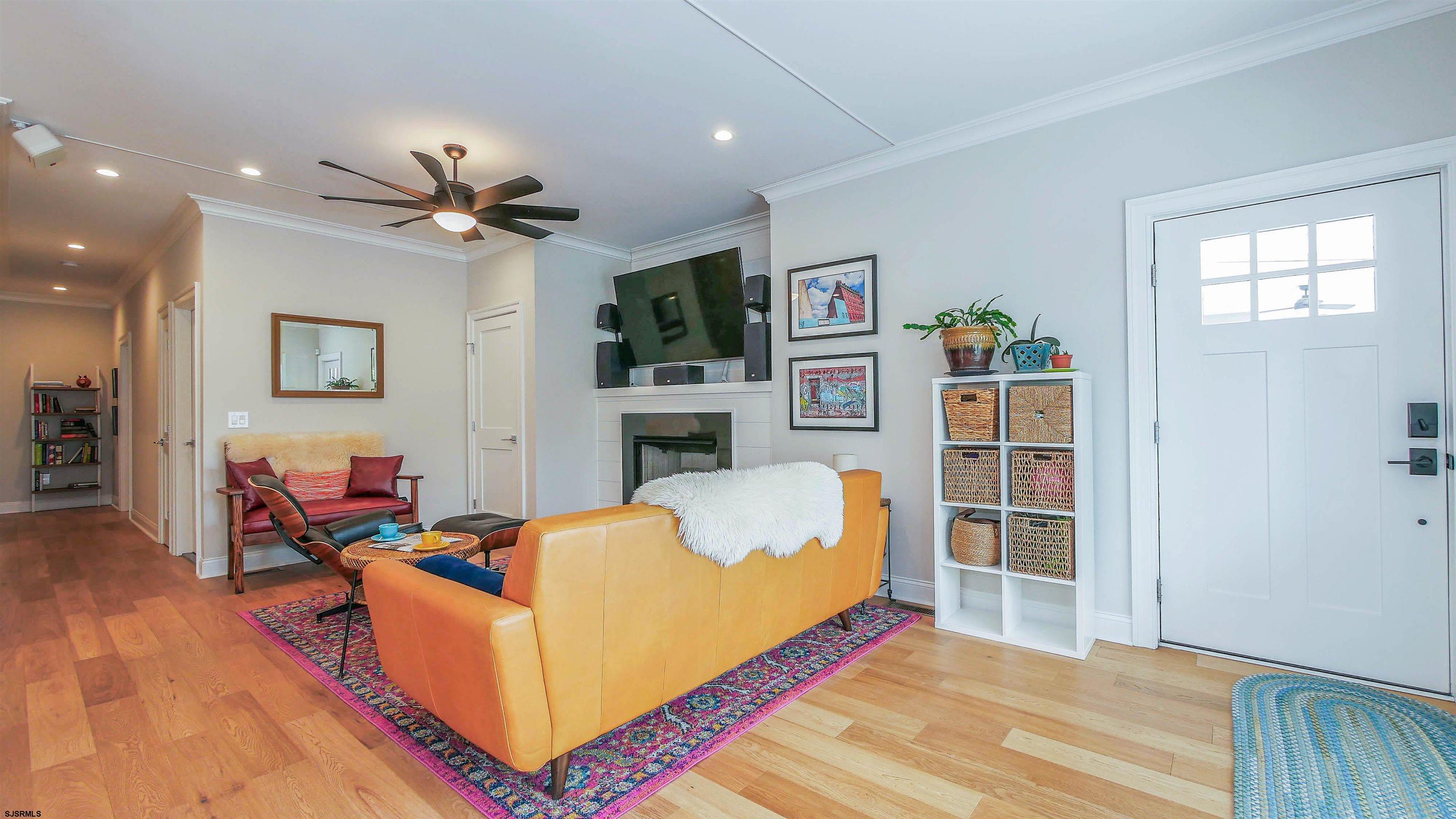 14 S Hillside Ave Unit: A