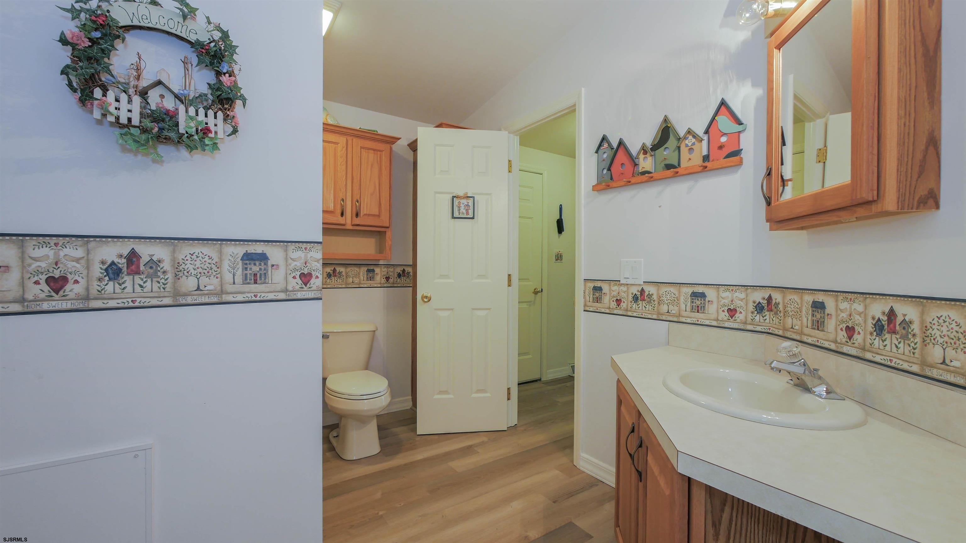 85 Oakmont Dr