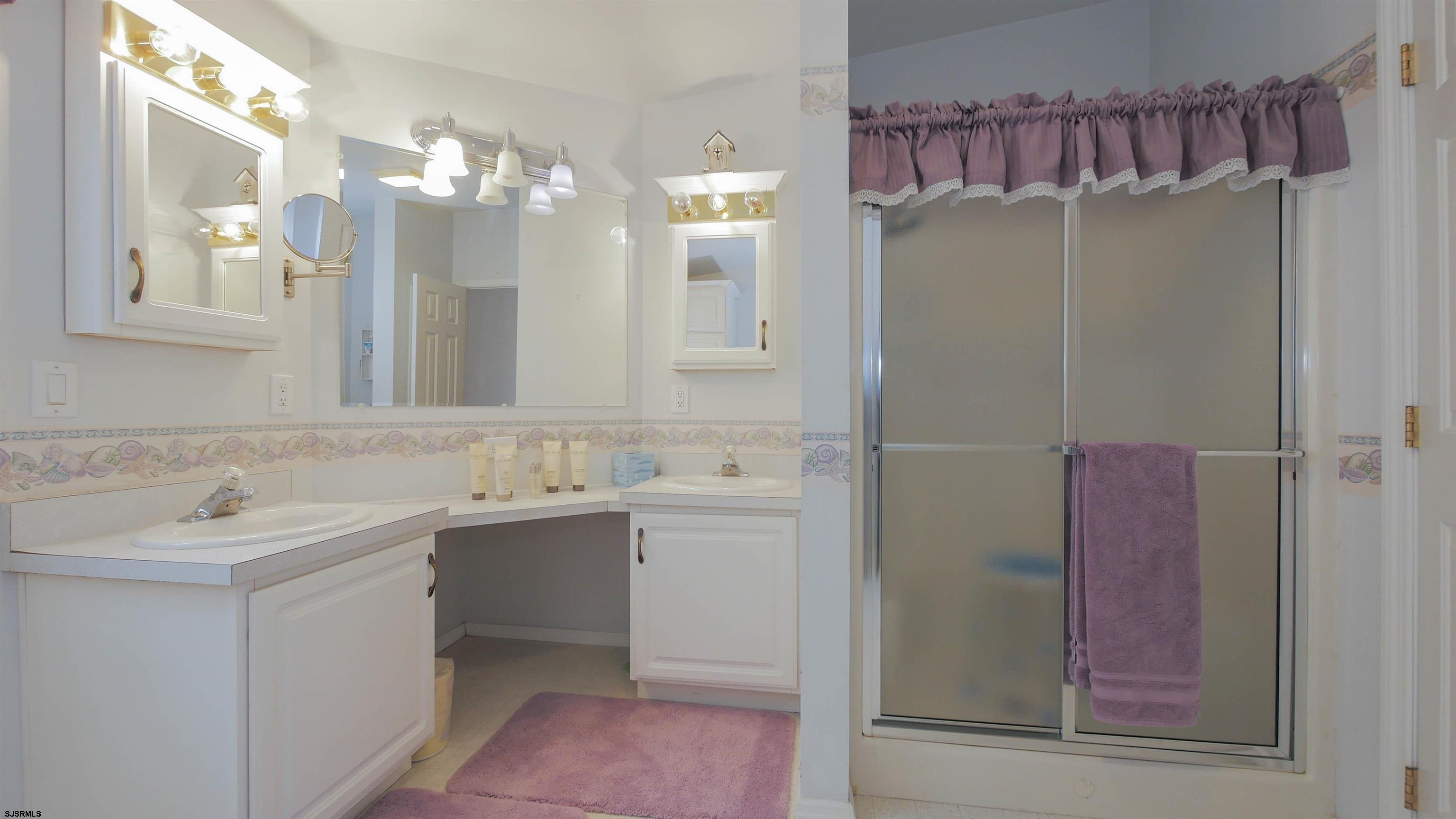 85 Oakmont Dr