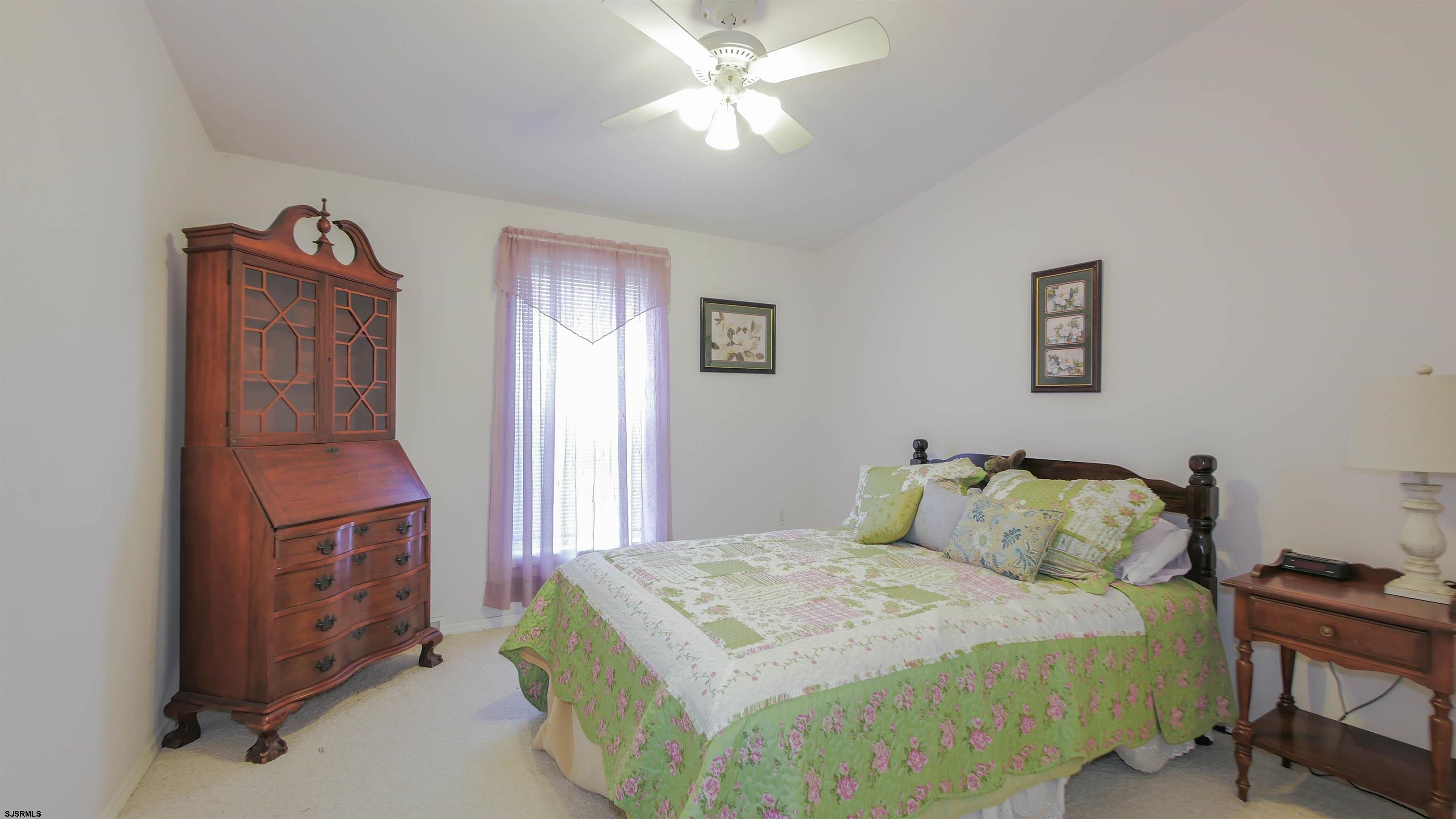 85 Oakmont Dr