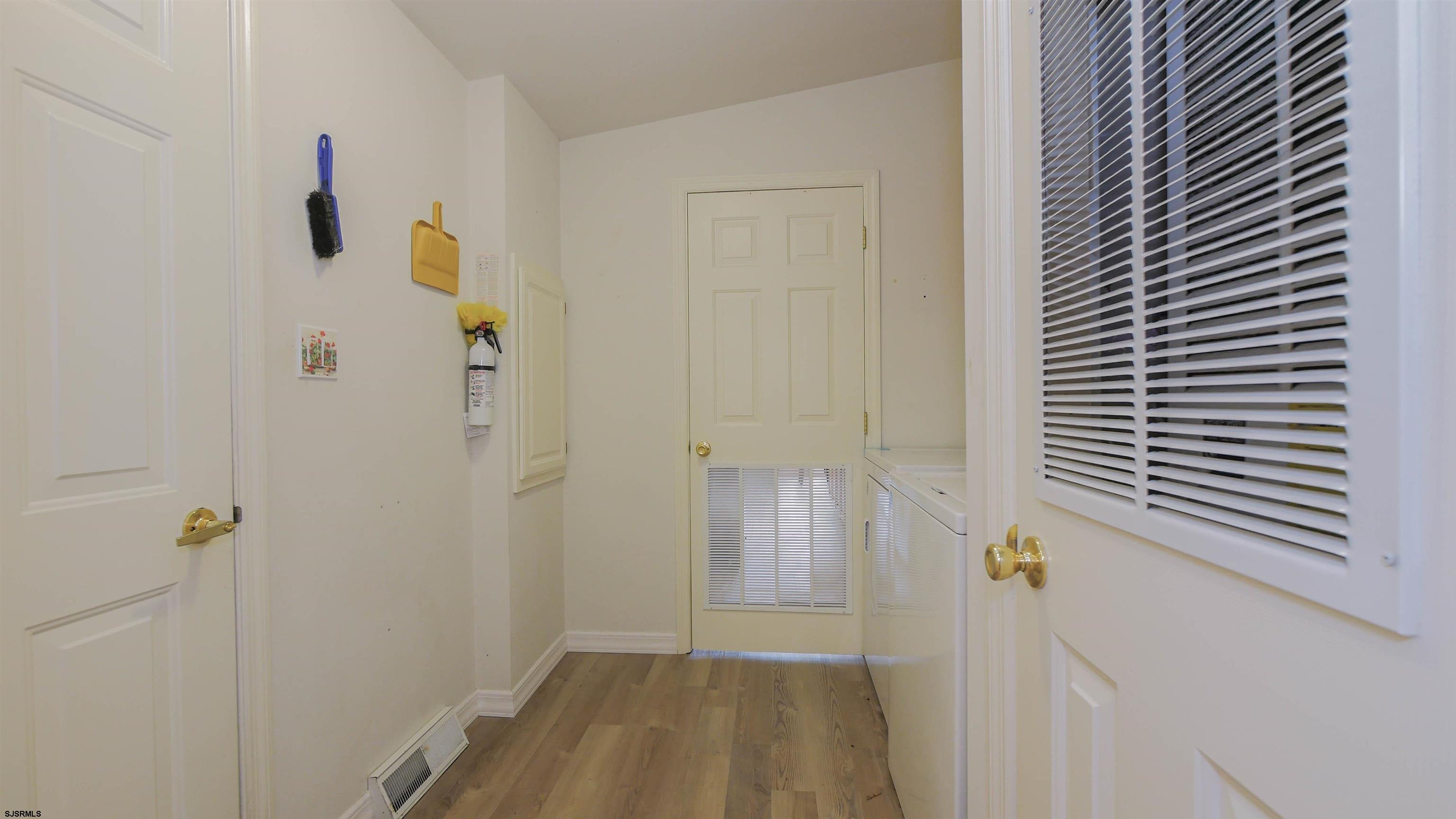 85 Oakmont Dr