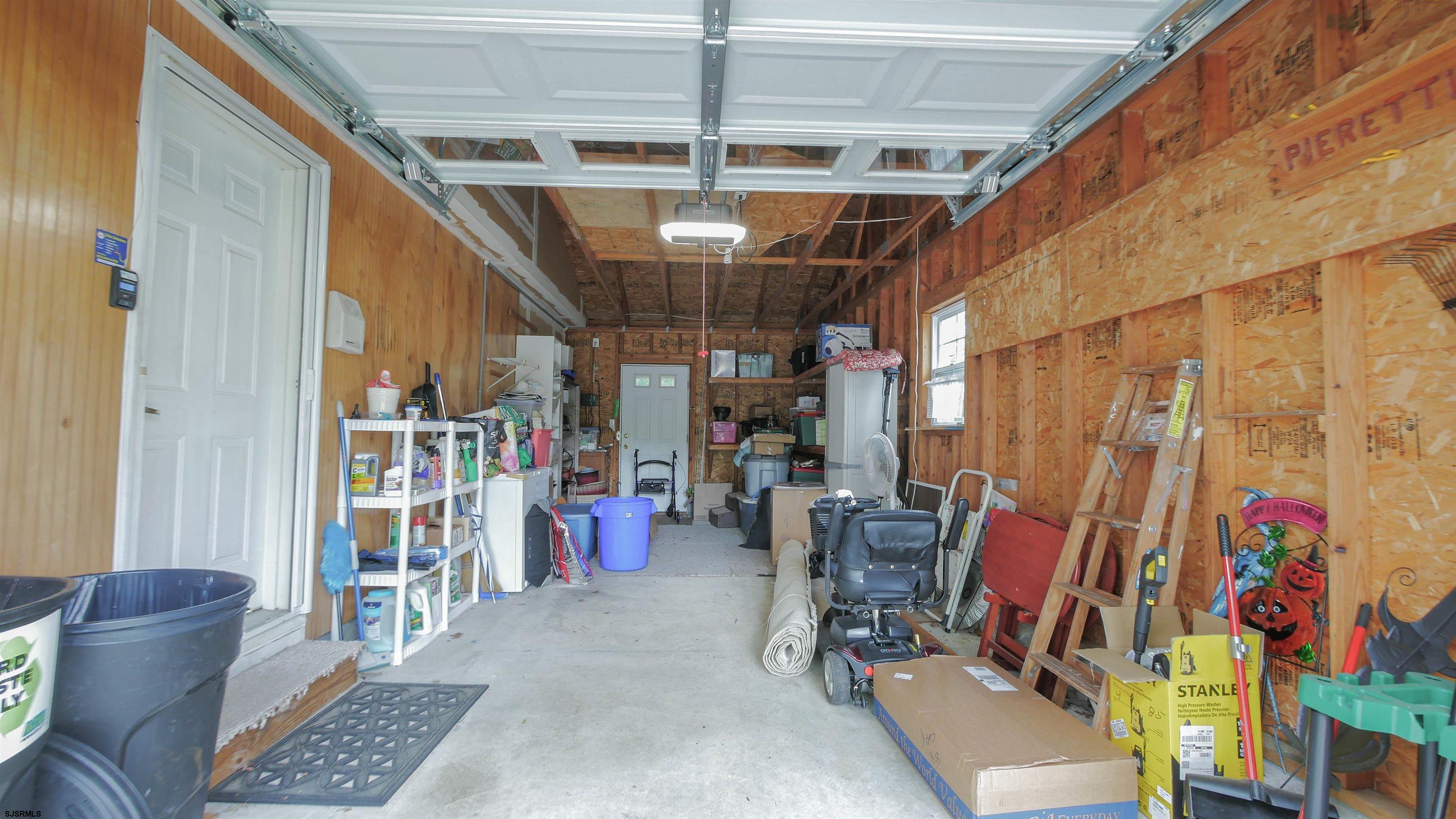 85 Oakmont Dr