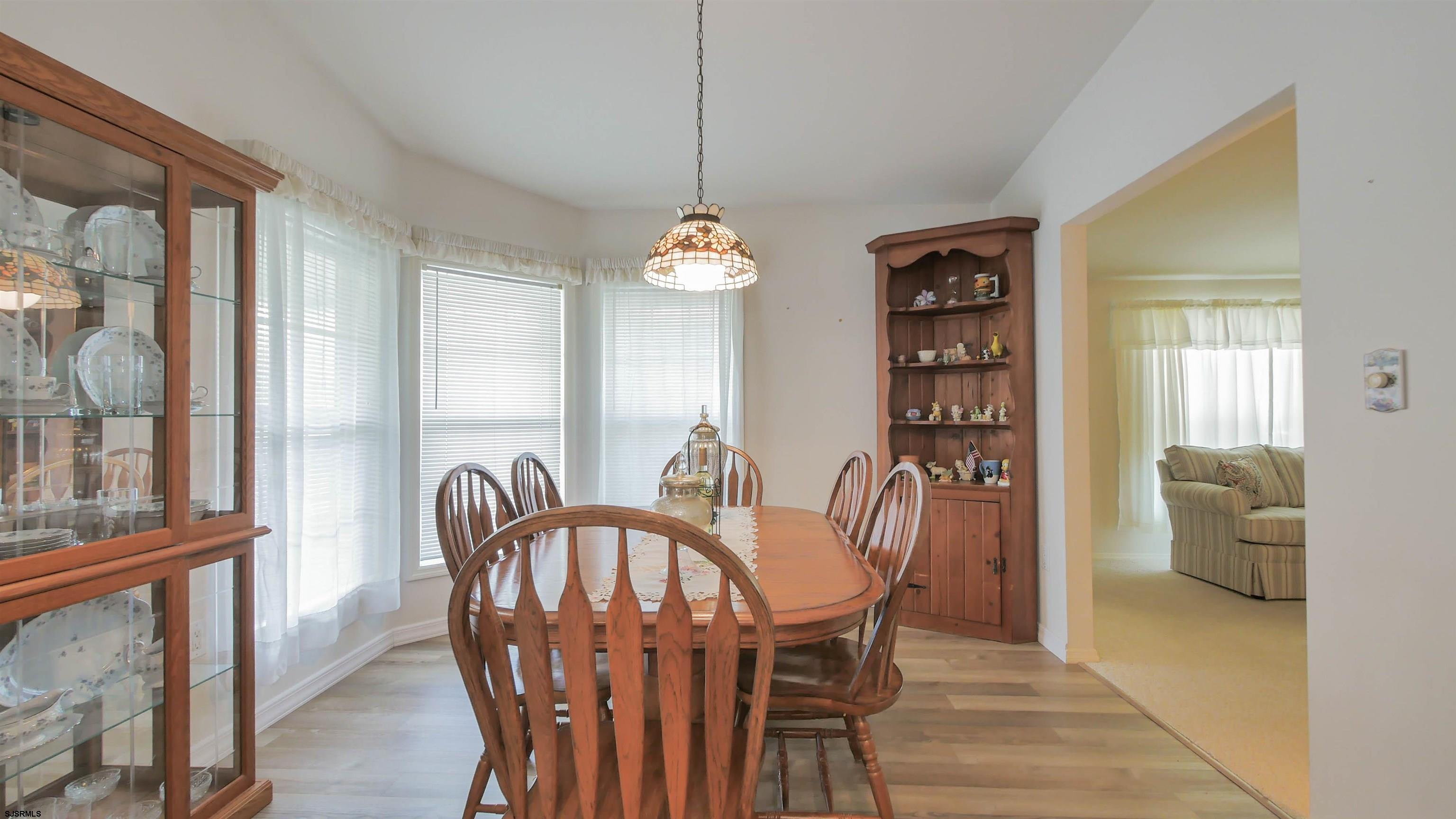 85 Oakmont Dr