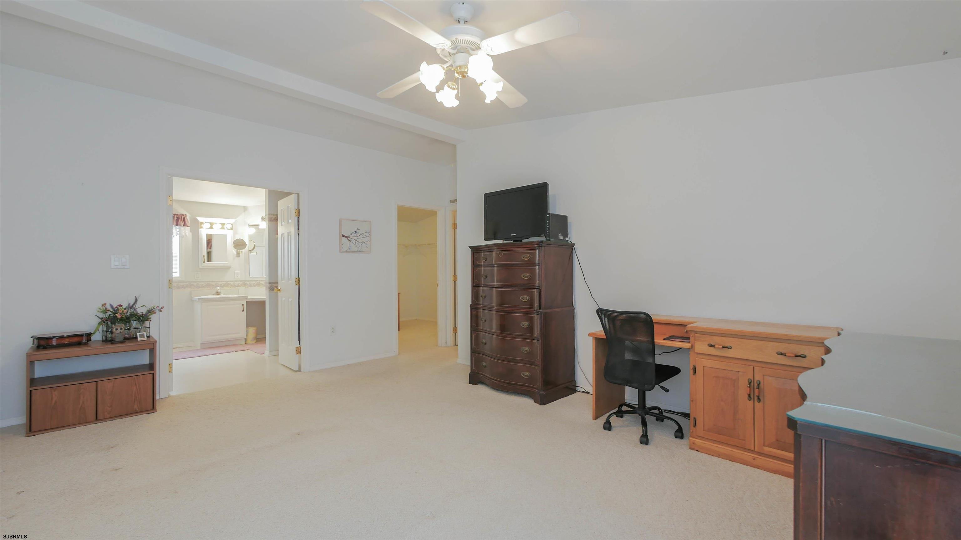 85 Oakmont Dr