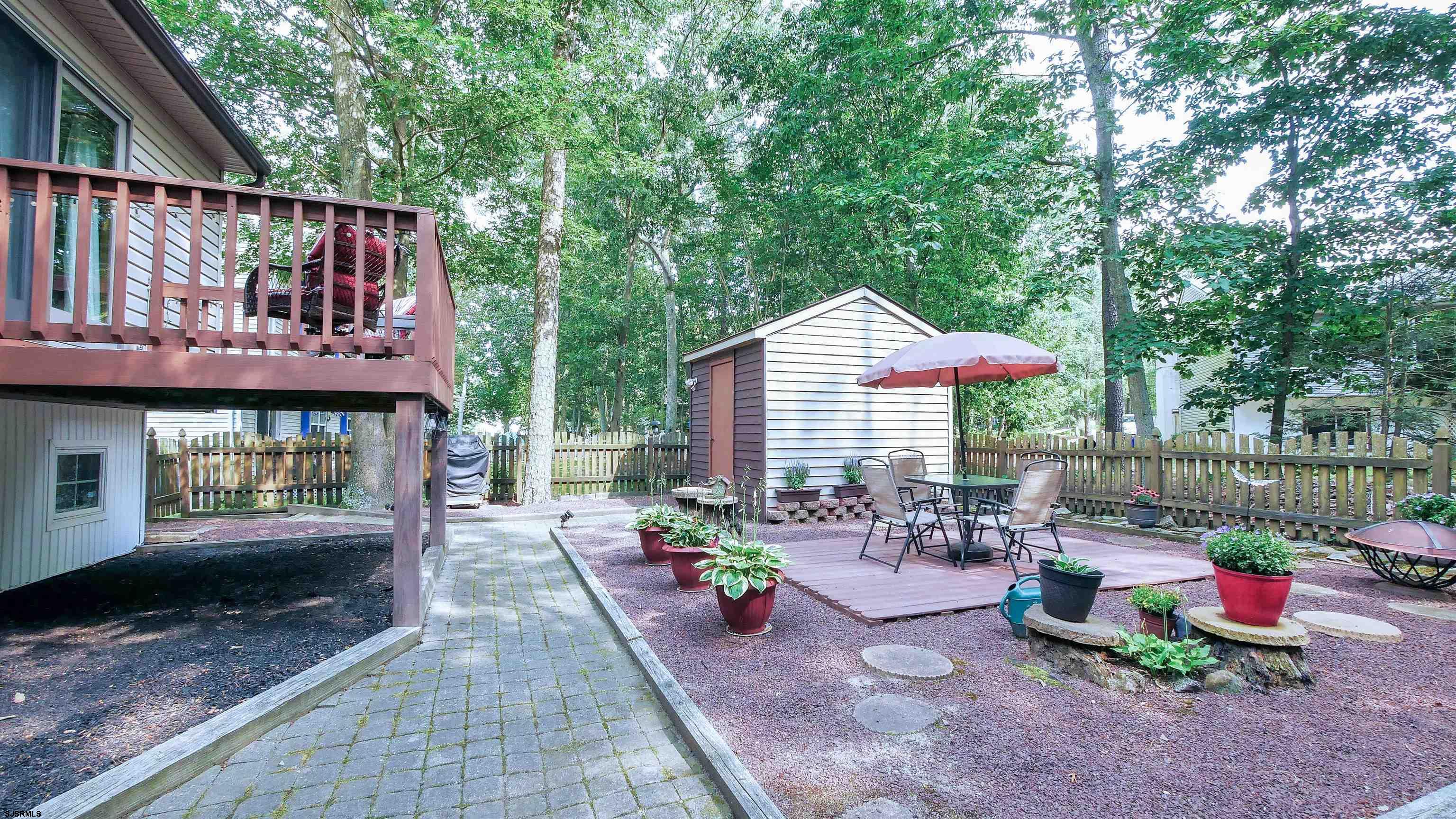517 Cornwall Dr