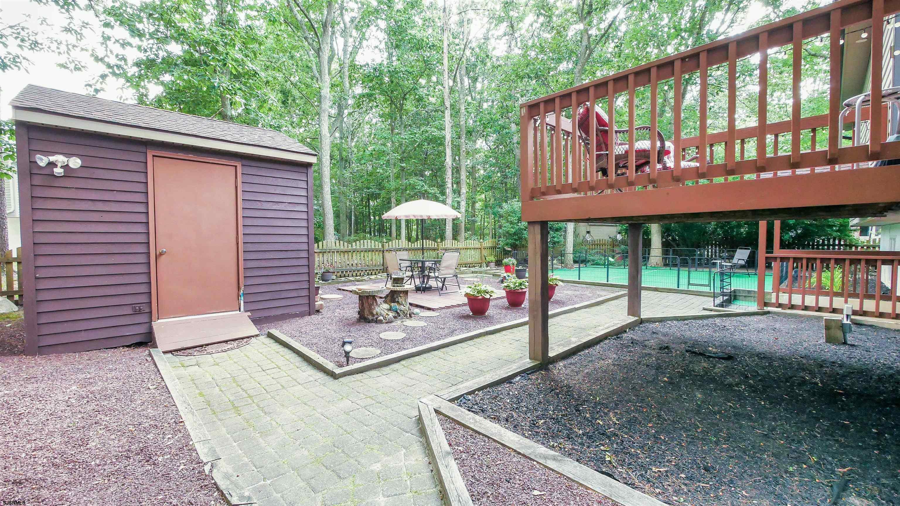 517 Cornwall Dr
