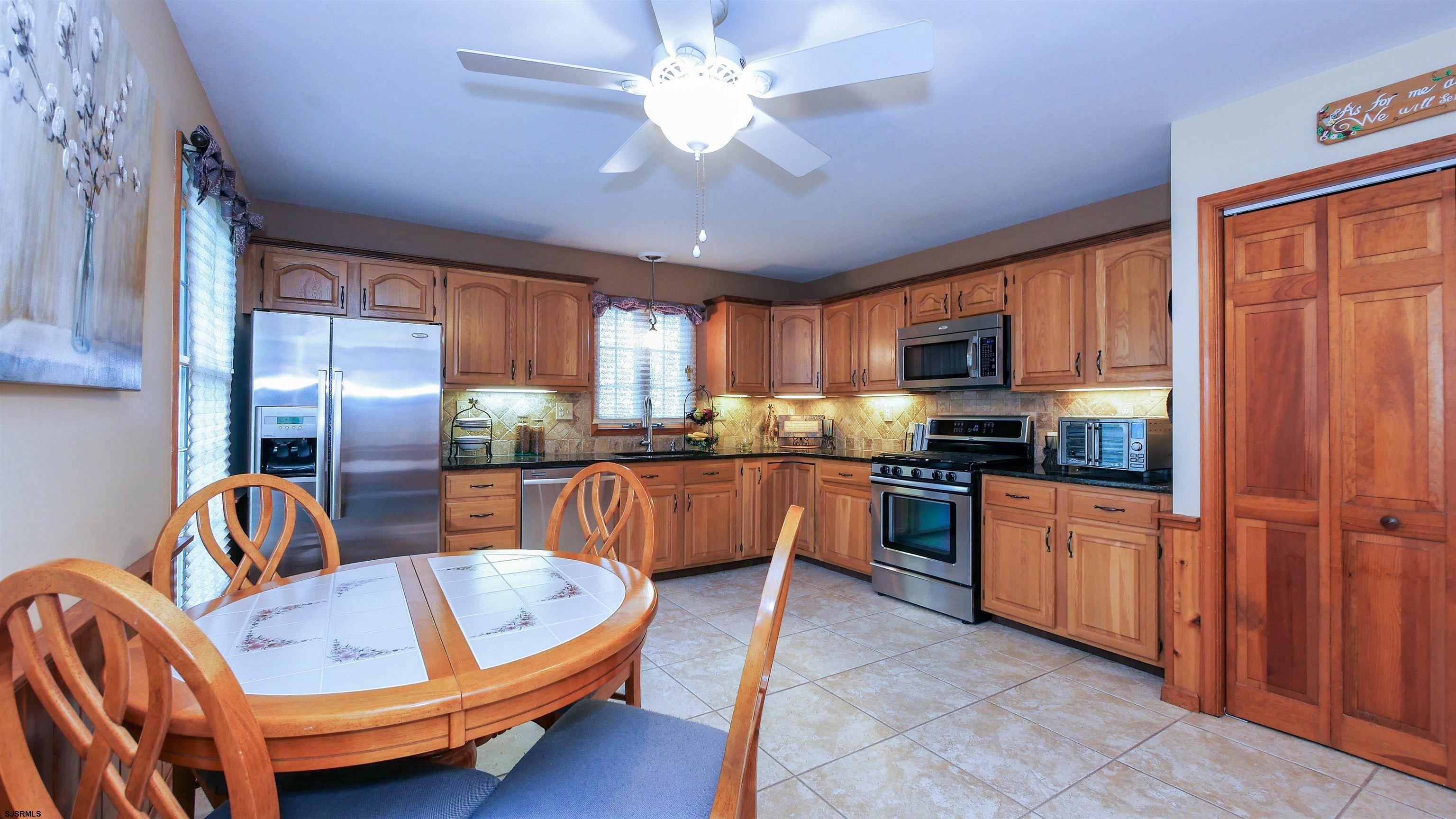 517 Cornwall Dr