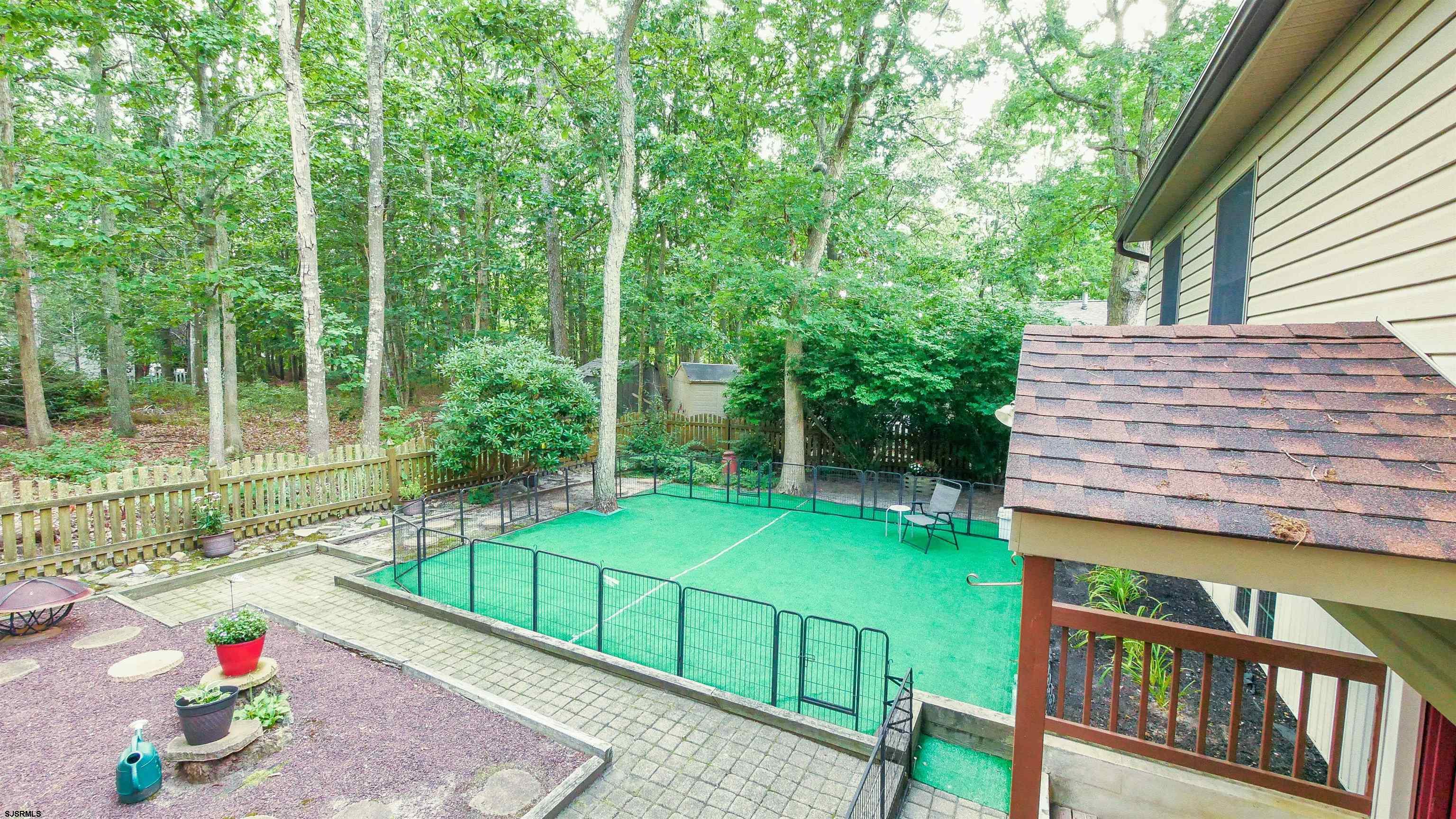 517 Cornwall Dr