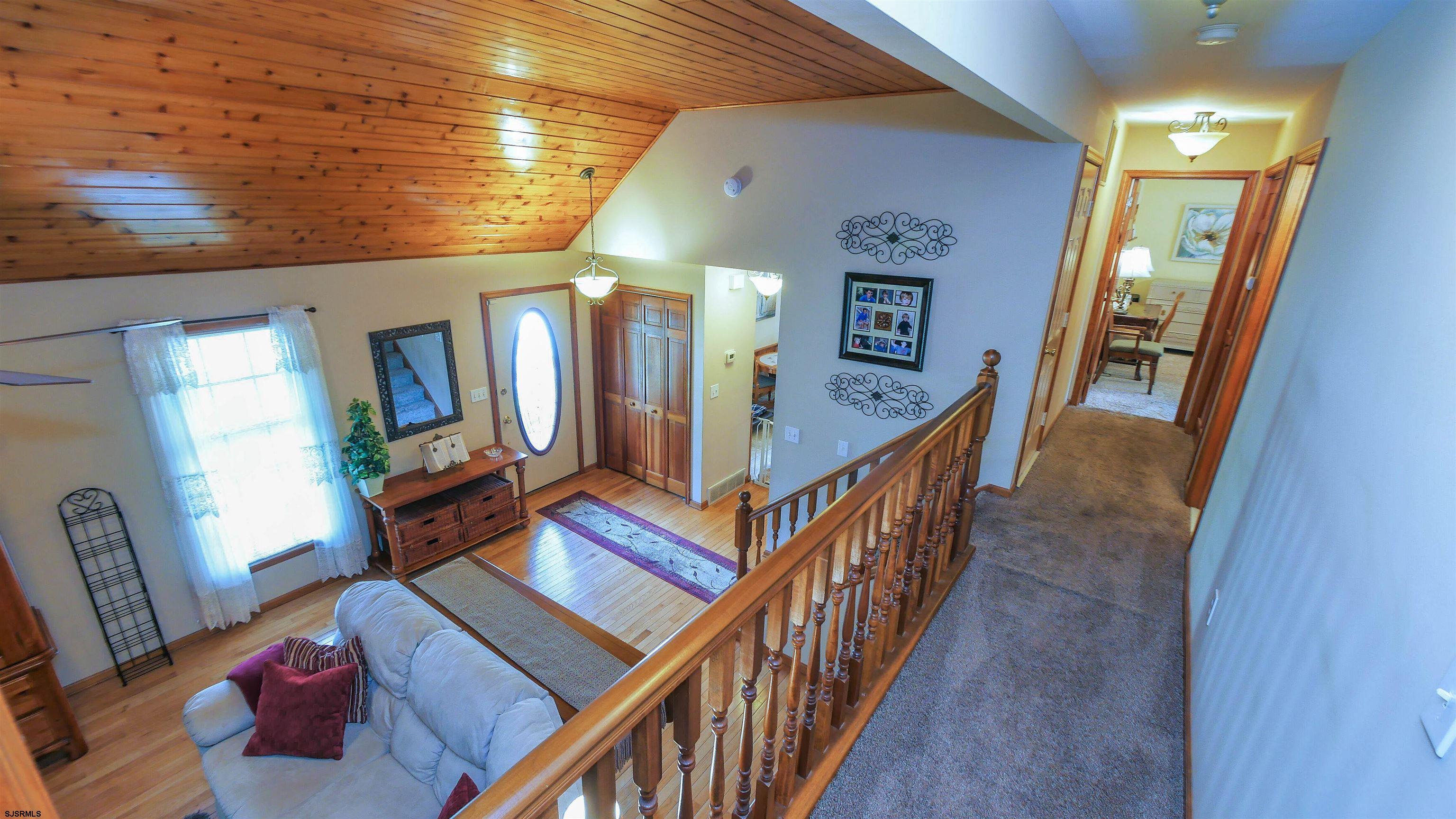517 Cornwall Dr