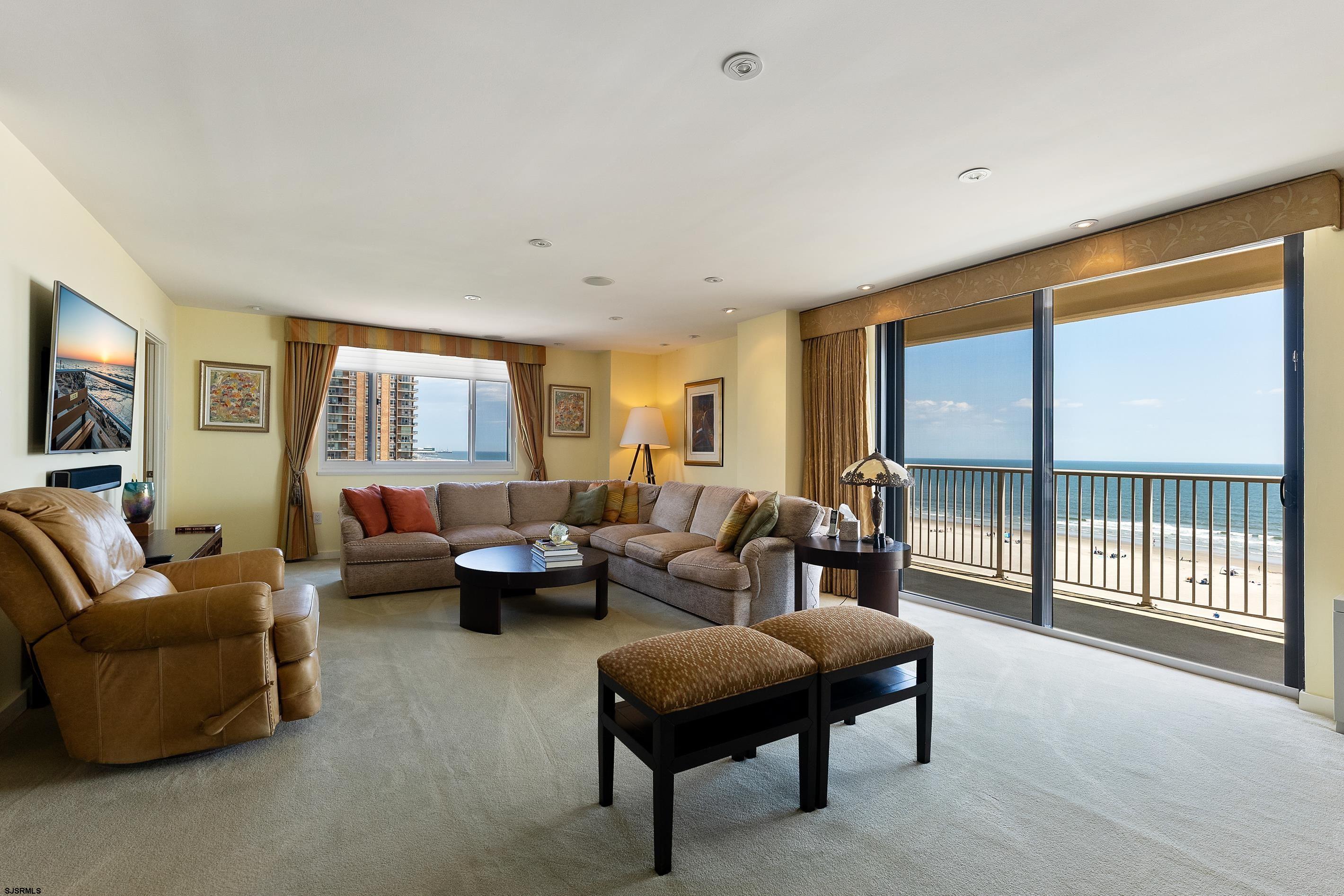 5000 Boardwalk Unit: 614