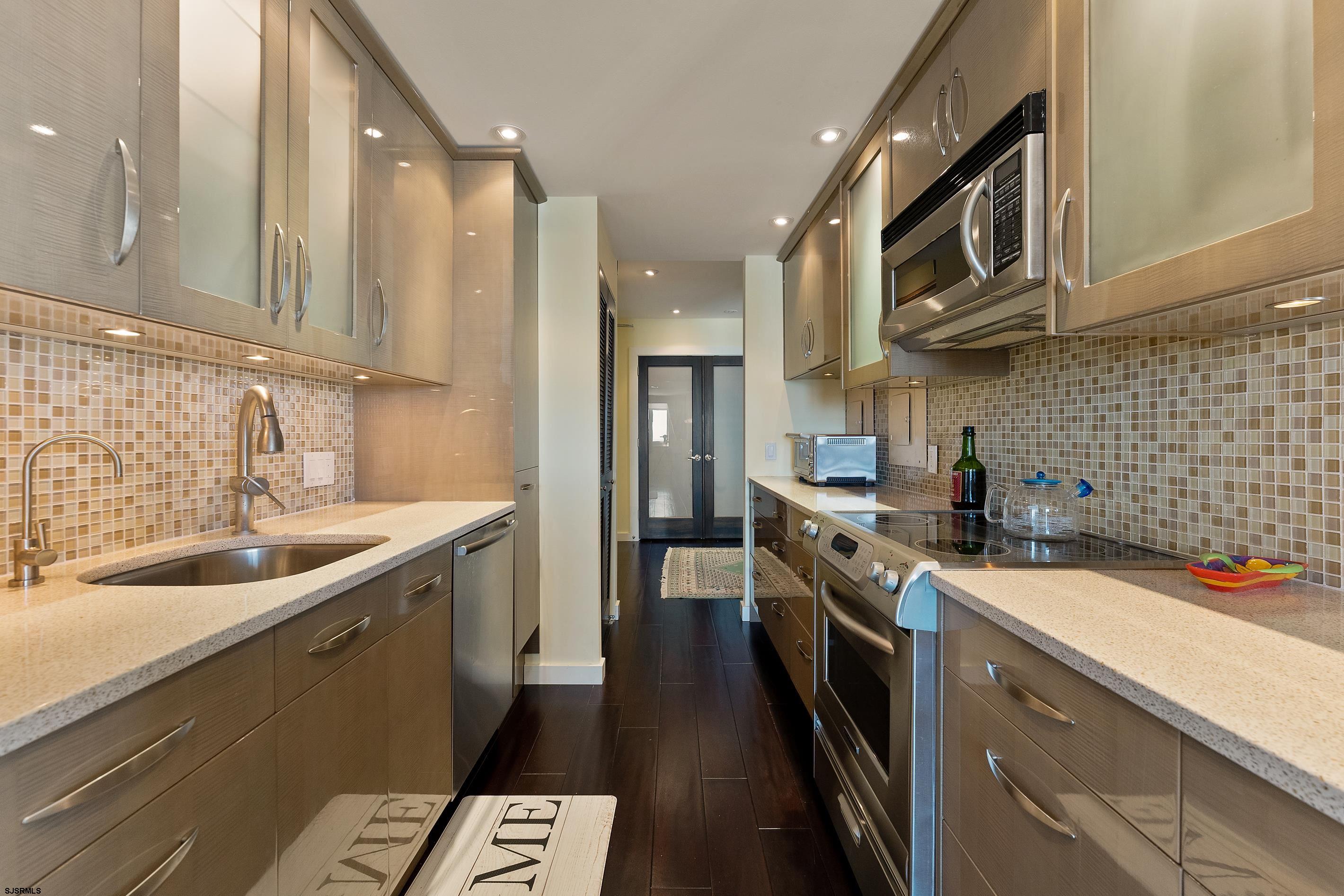 5000 Boardwalk Unit: 614