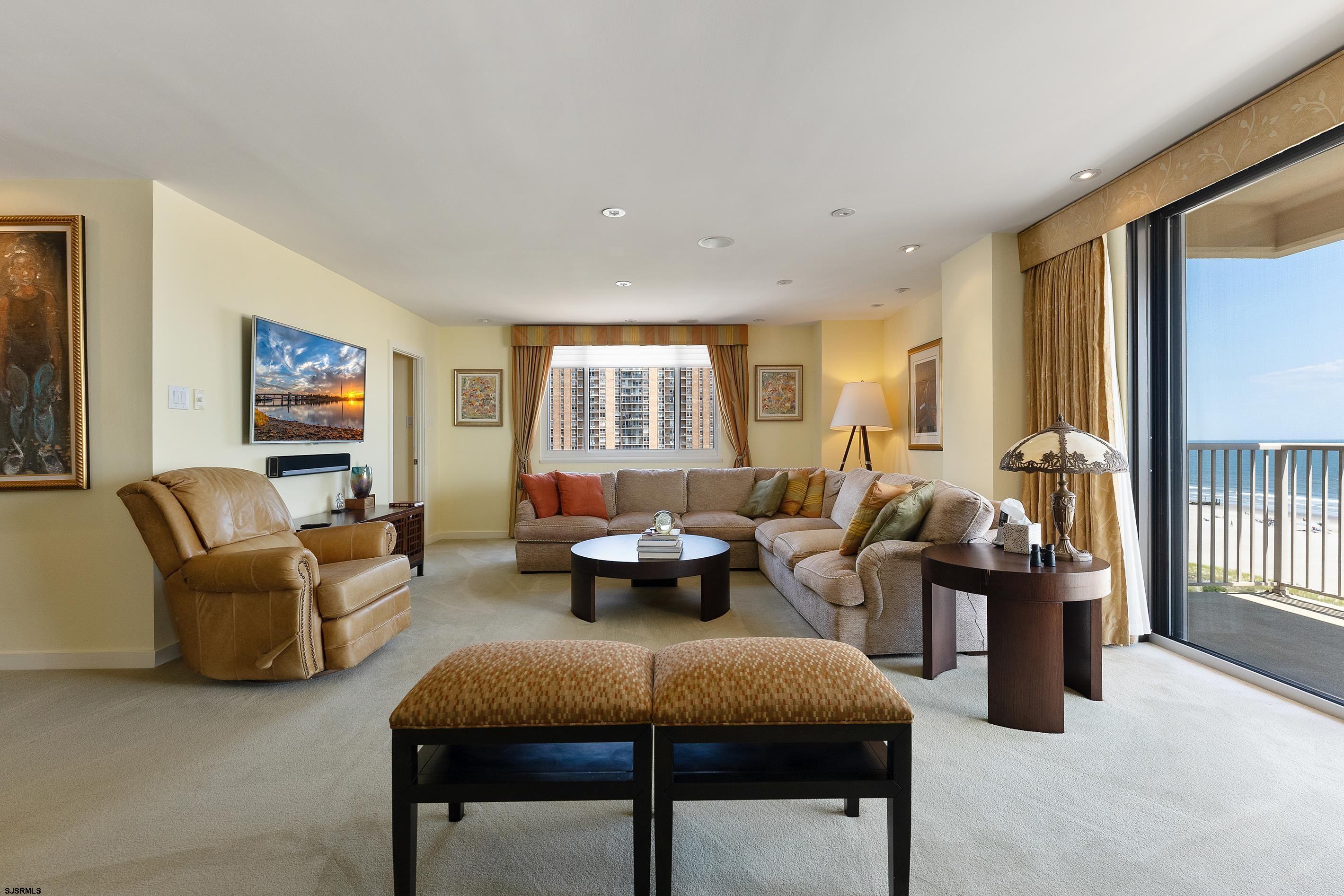 5000 Boardwalk Unit: 614