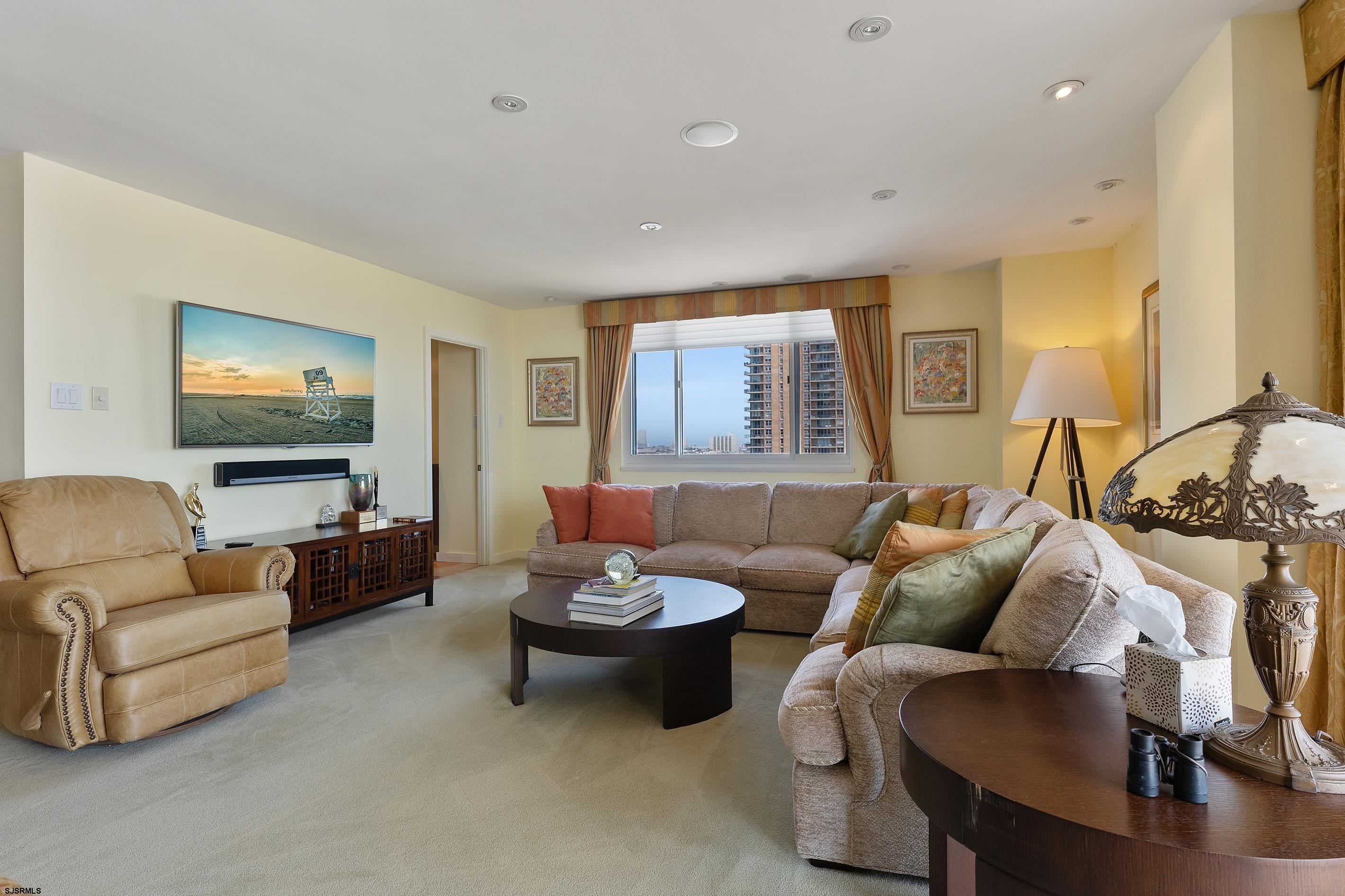 5000 Boardwalk Unit: 614