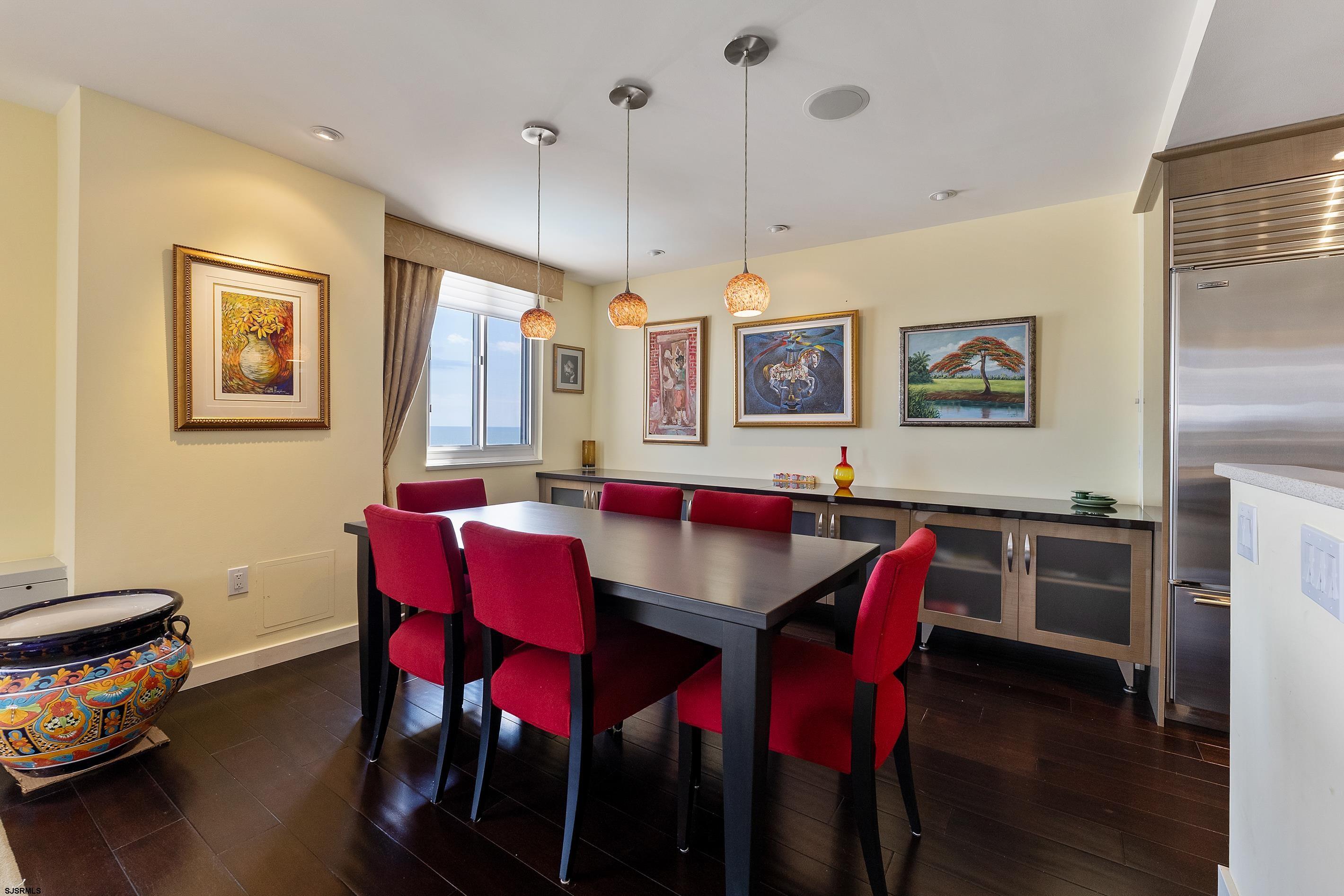 5000 Boardwalk Unit: 614