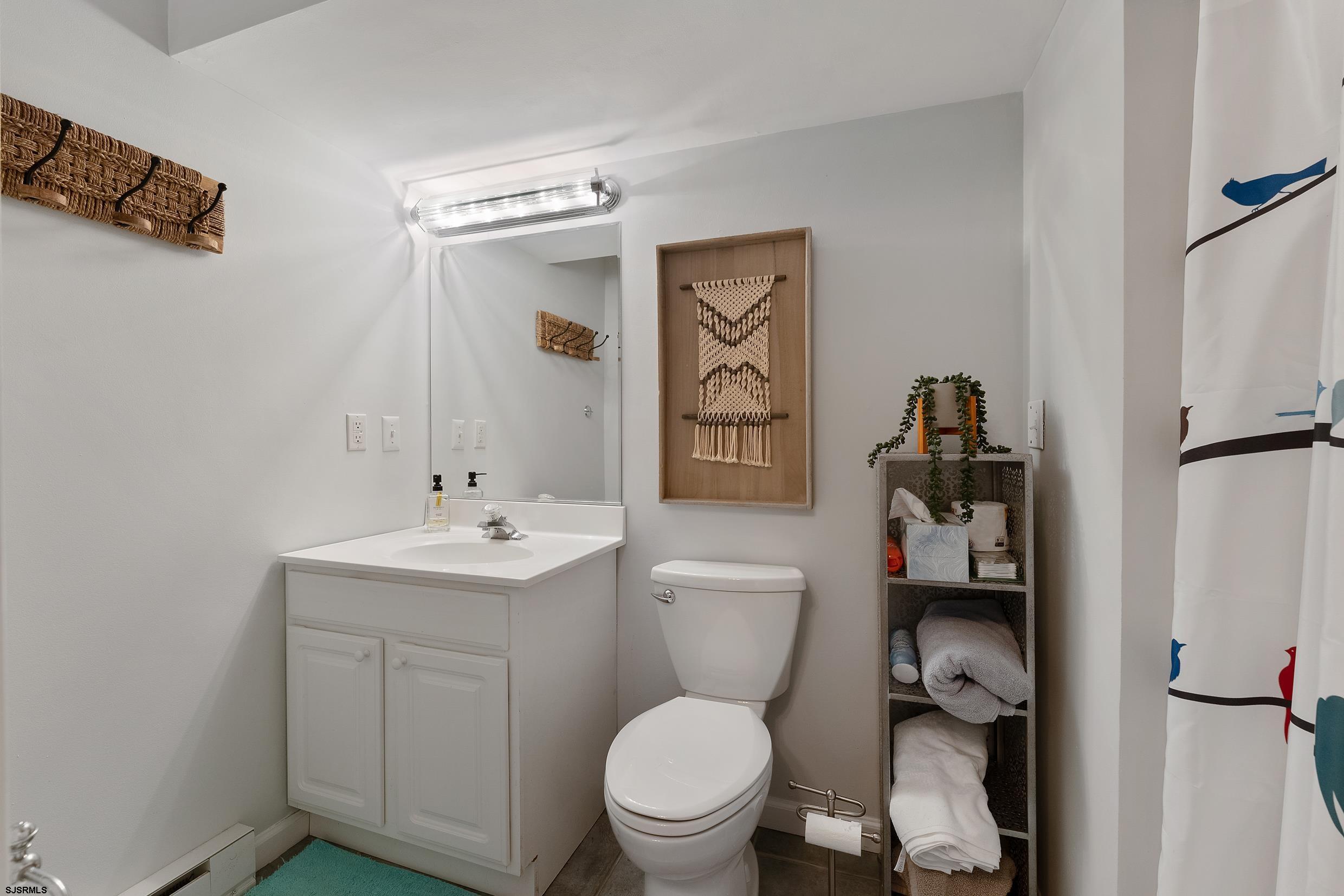 102 Broadway Ave Unit: 2