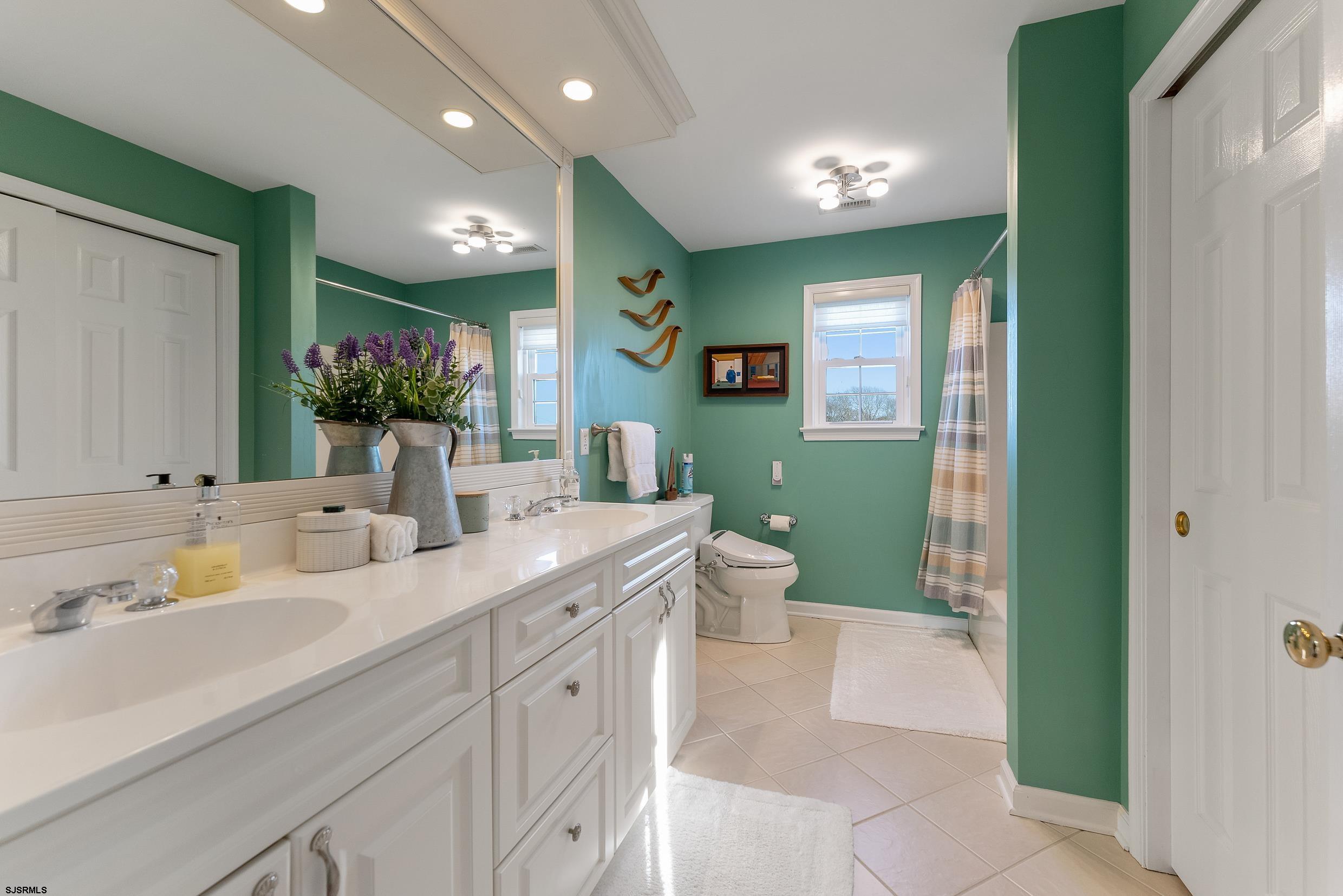 102 Broadway Ave Unit: 2