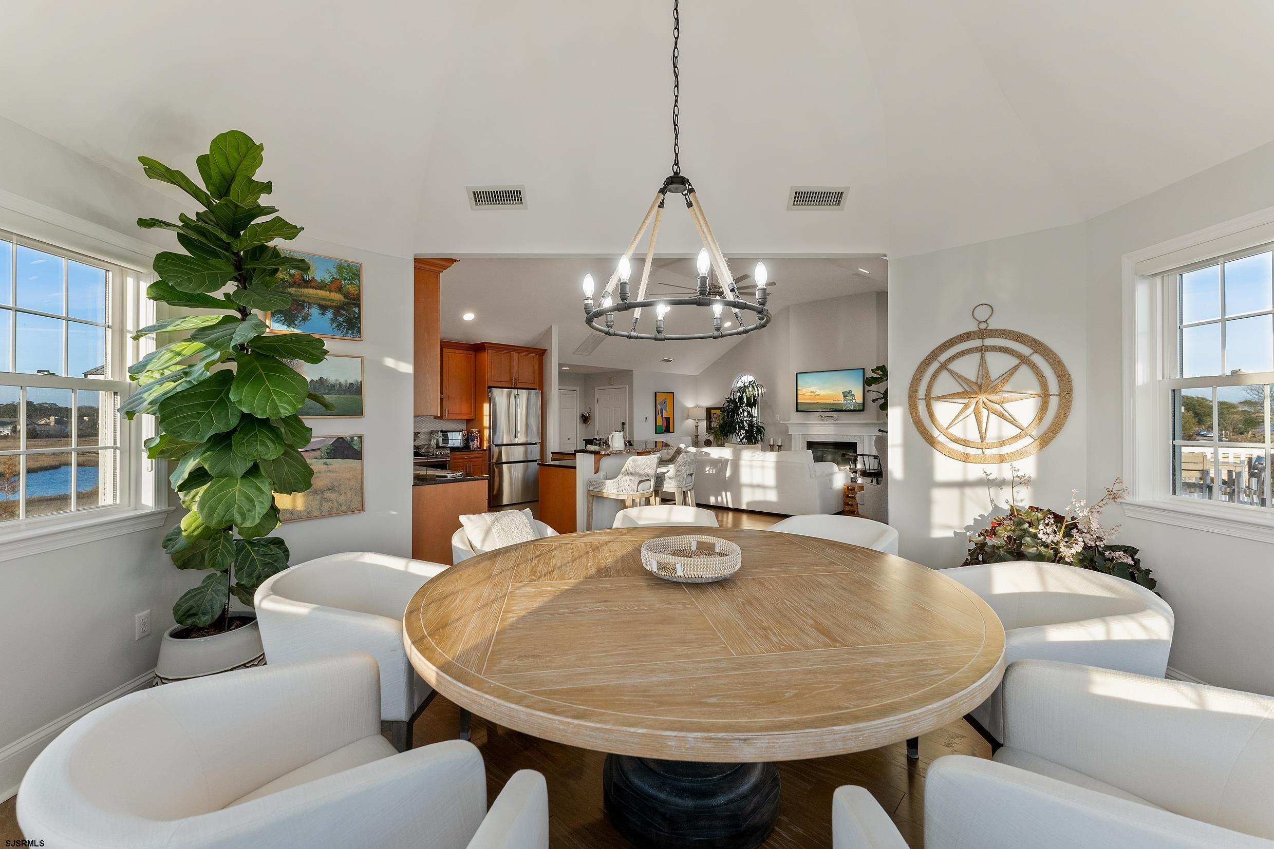 102 Broadway Ave Unit: 2