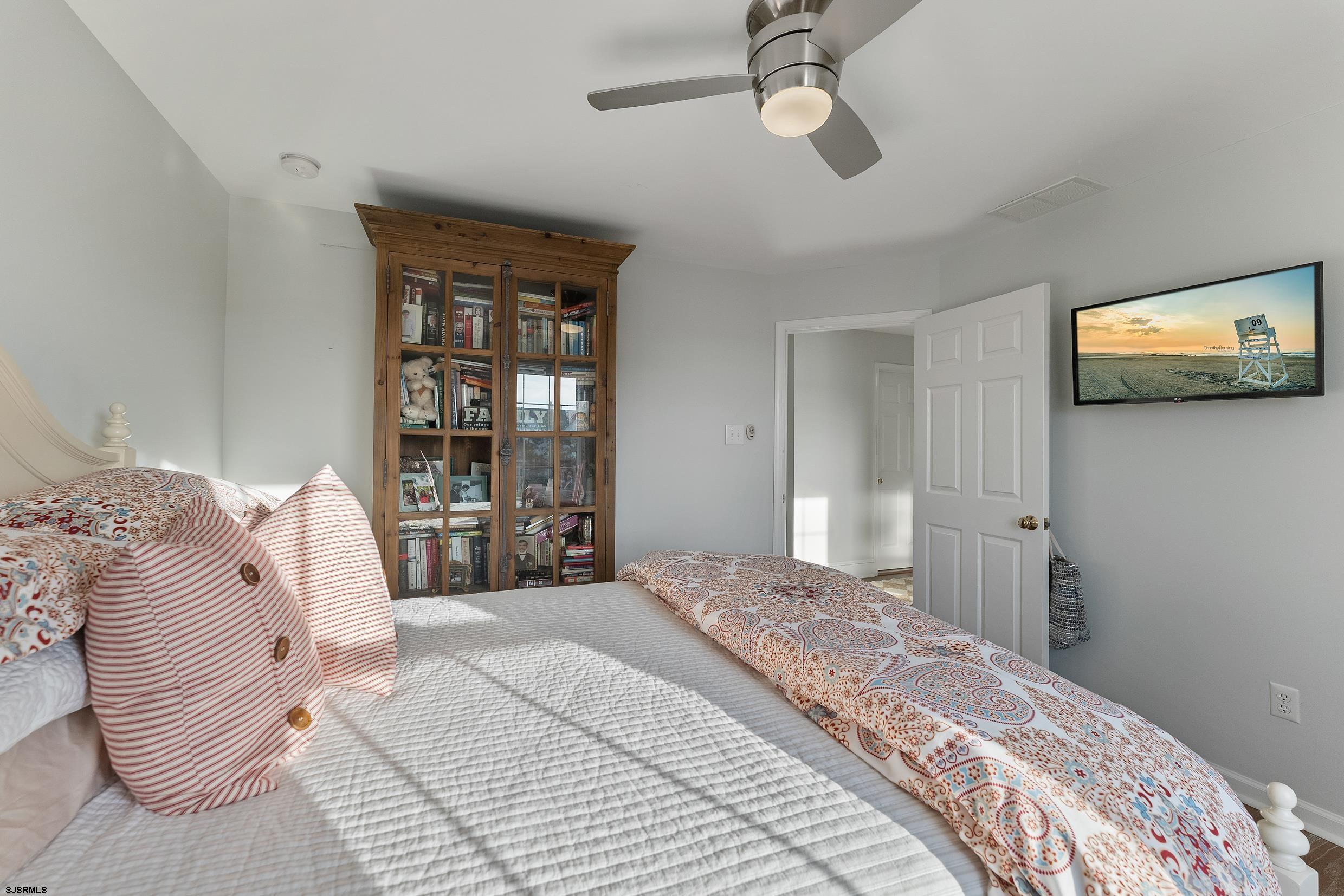 102 Broadway Ave Unit: 2