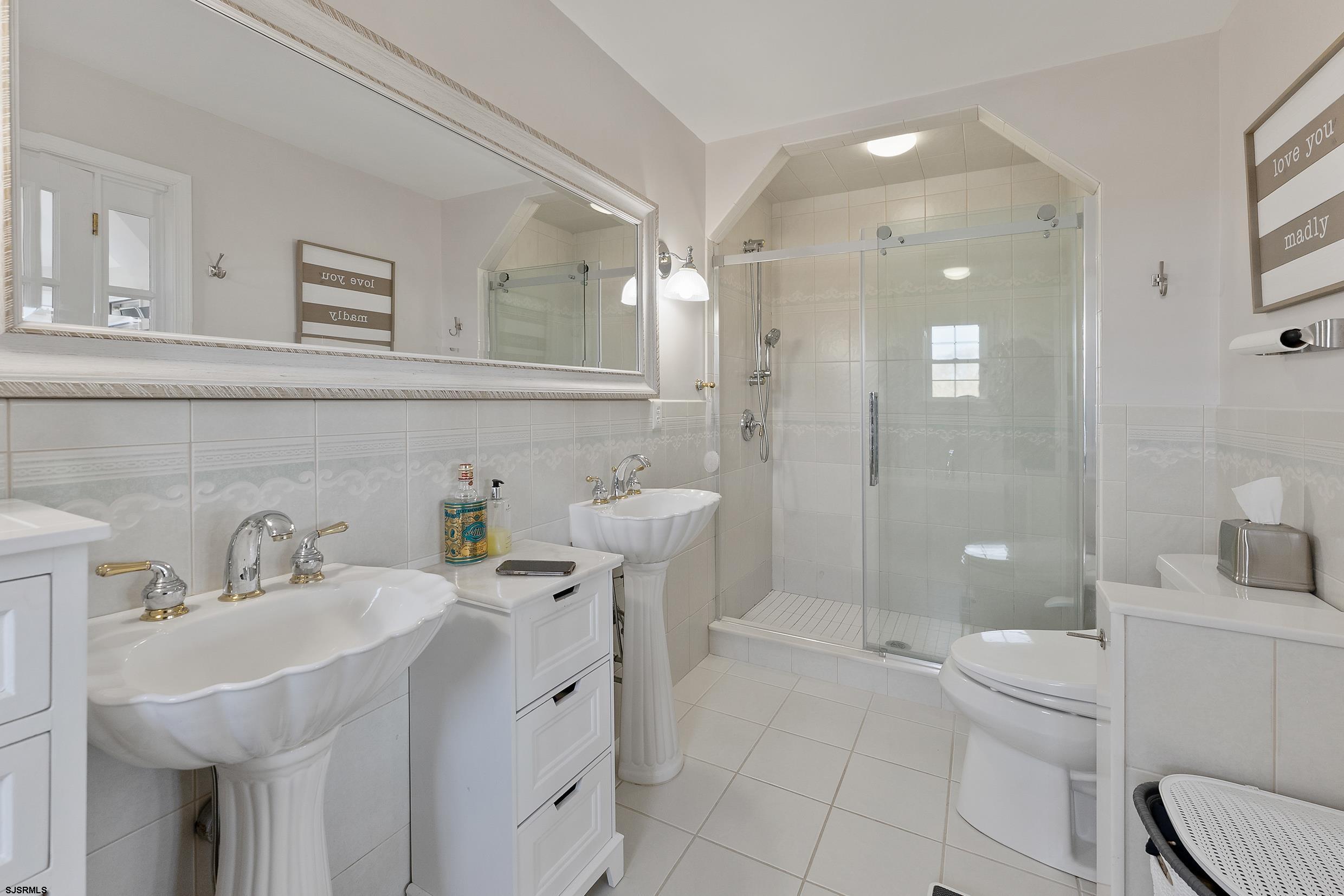 102 Broadway Ave Unit: 2