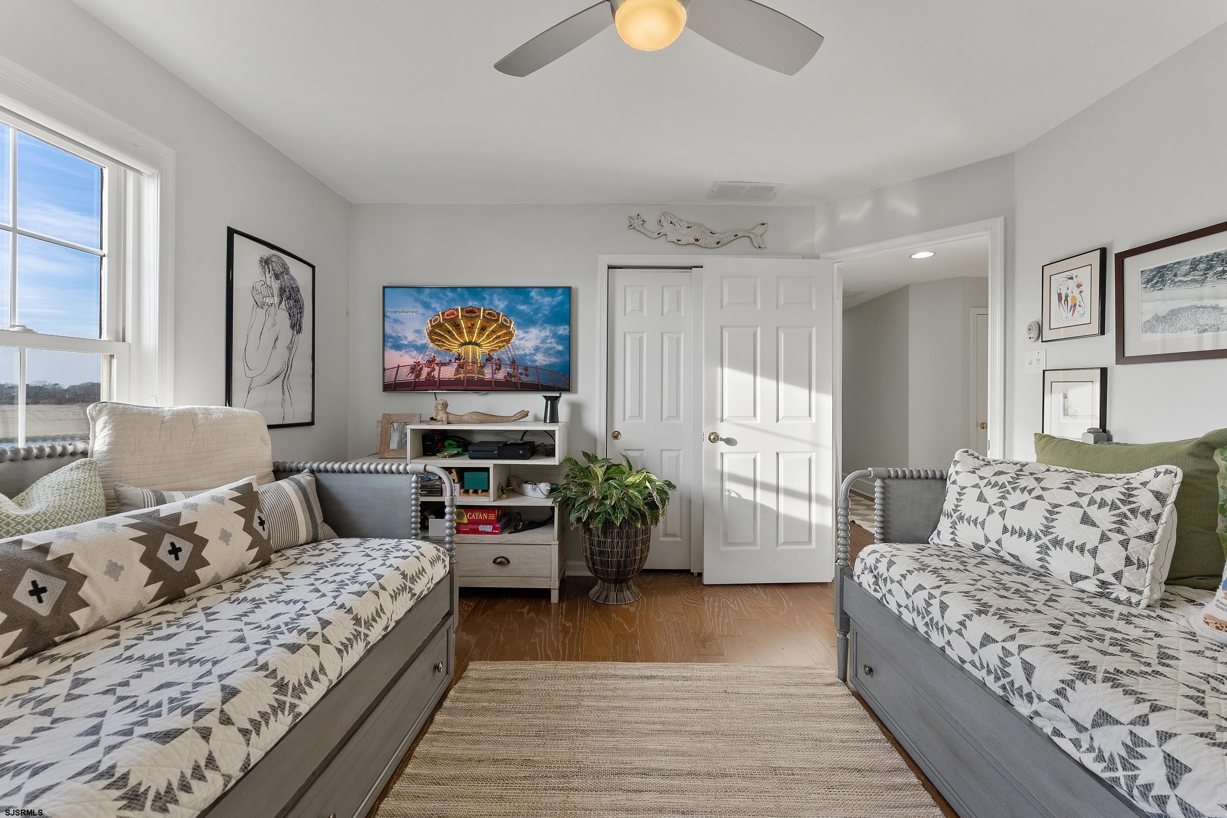 102 Broadway Ave Unit: 2