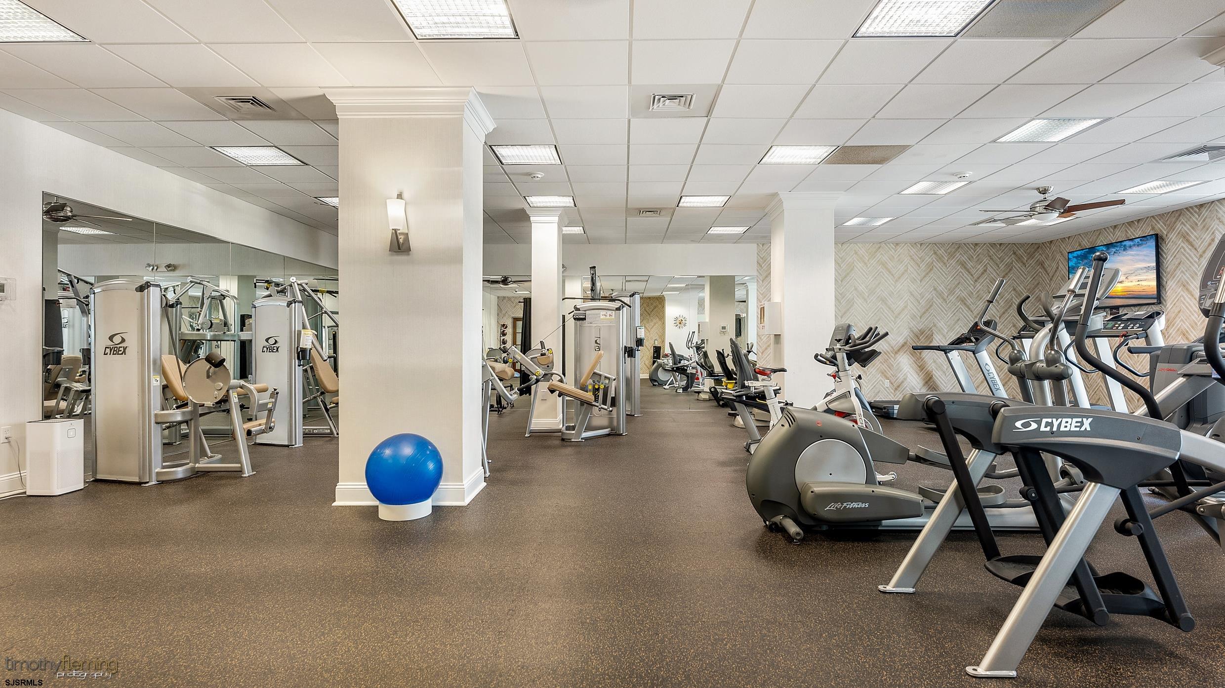 9100 Beach Ave Unit: 1405