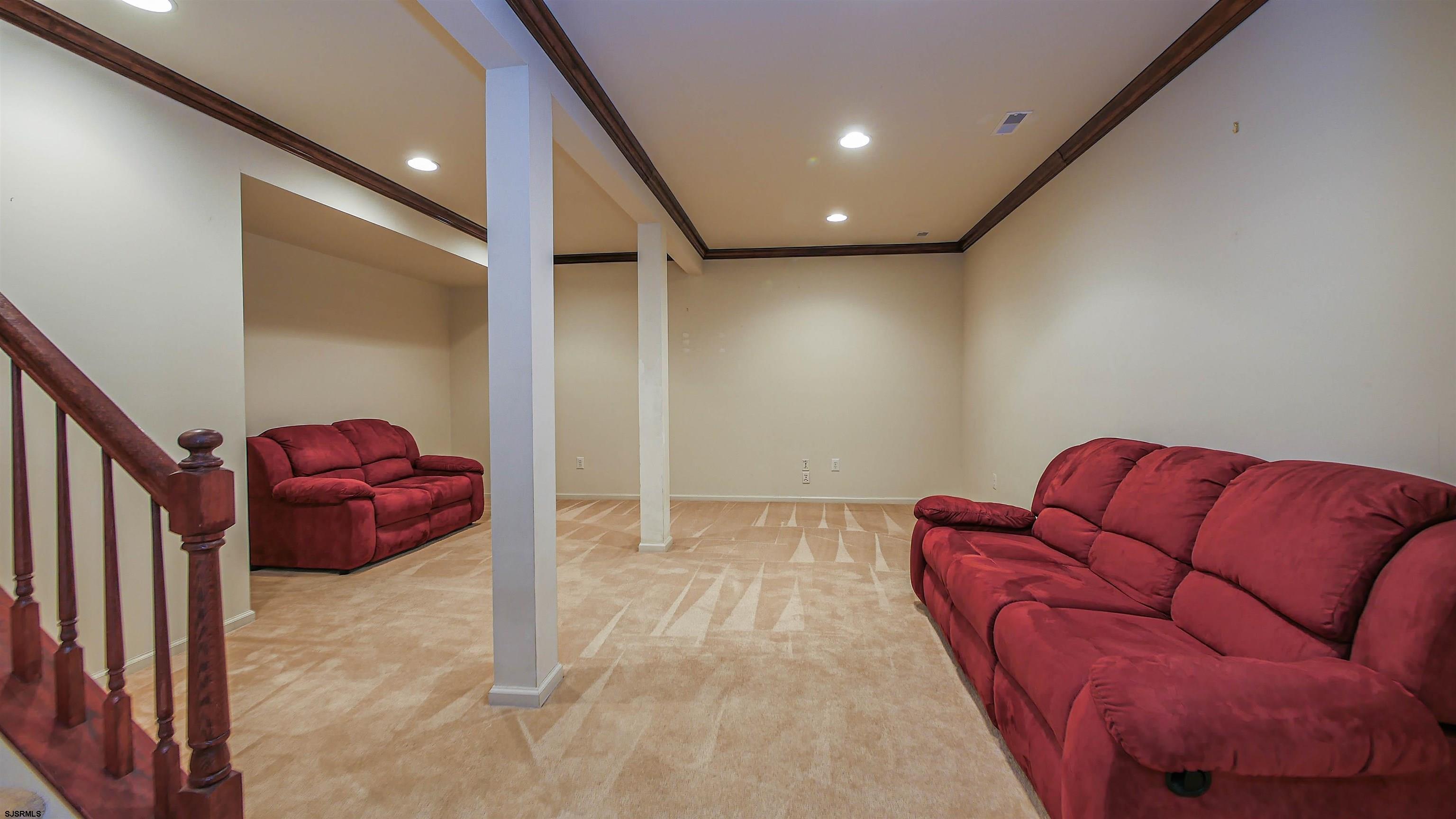 69 Chancellor Park Dr