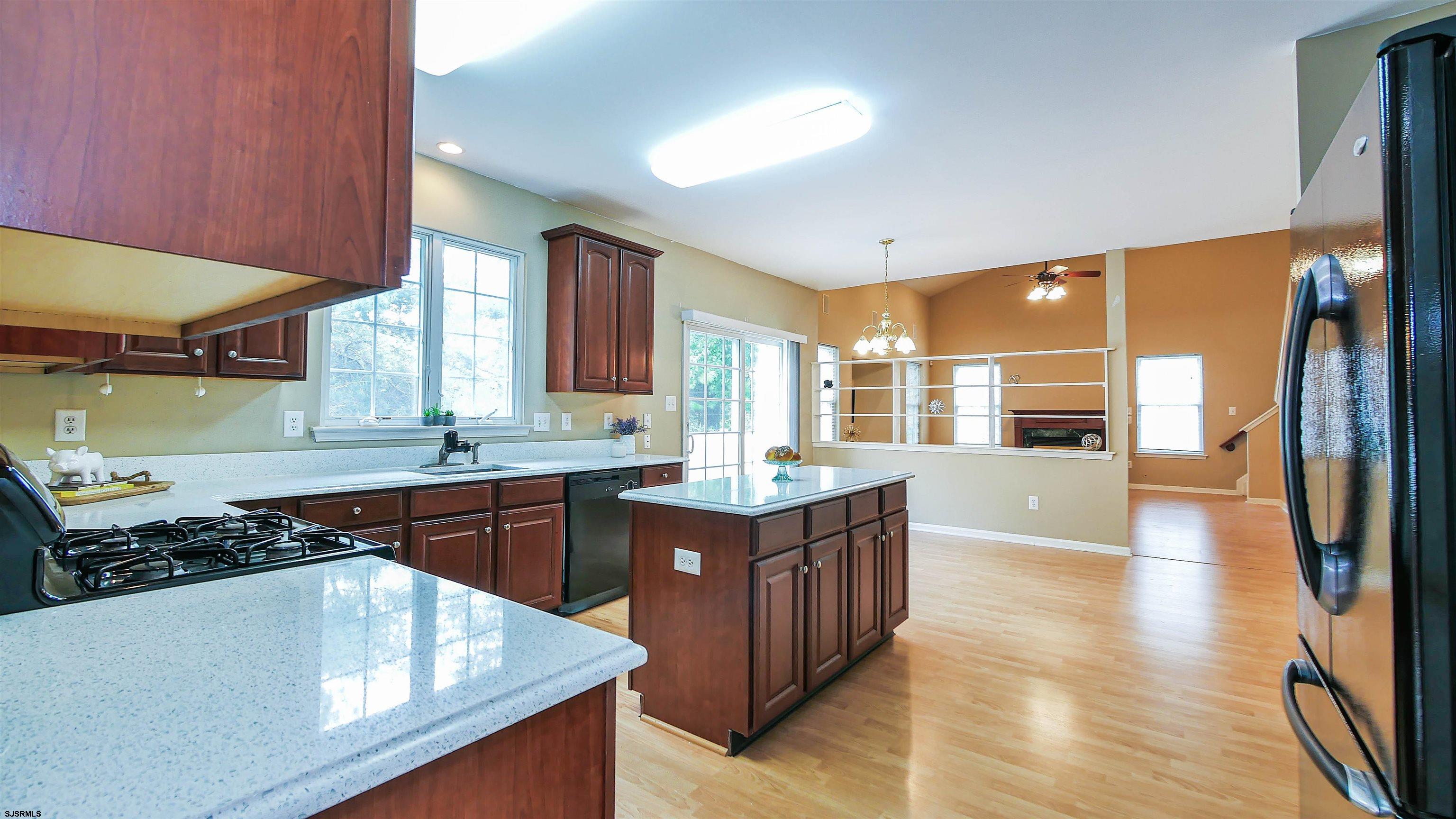 69 Chancellor Park Dr