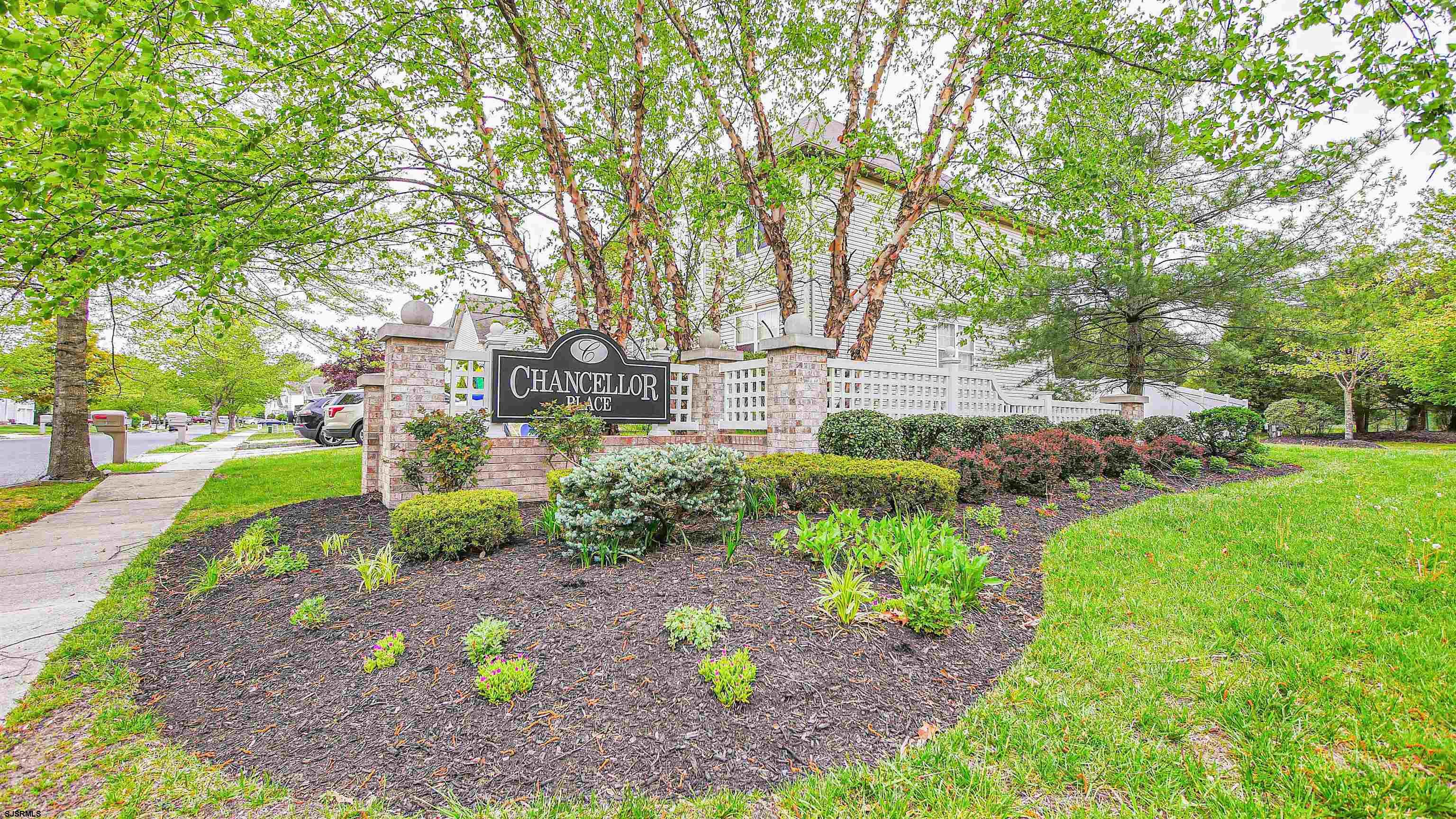 69 Chancellor Park Dr