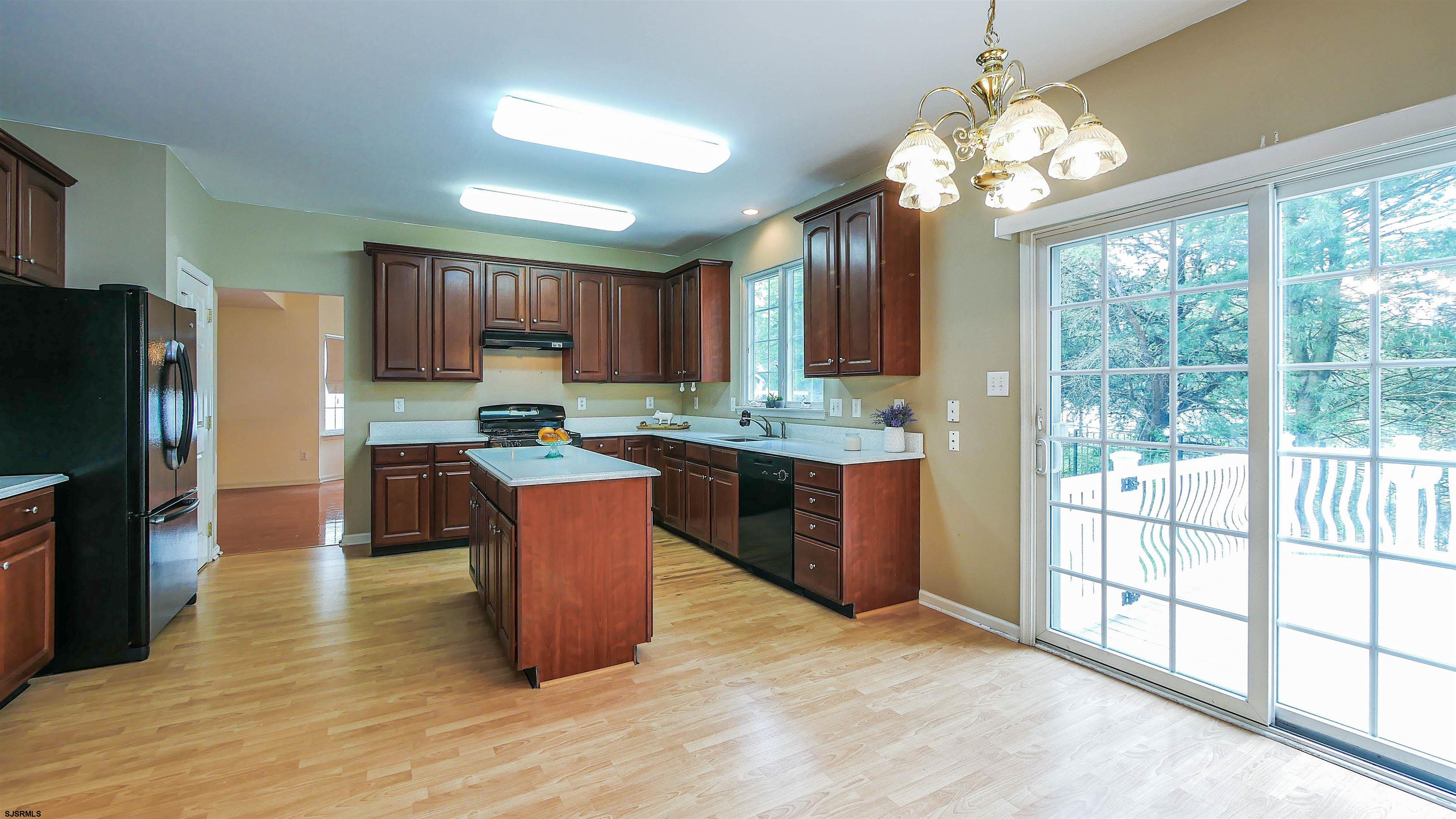 69 Chancellor Park Dr